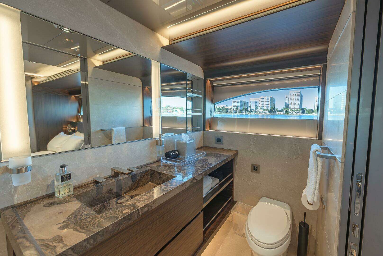 2018 Westport Raised Pilothouse - Image 24