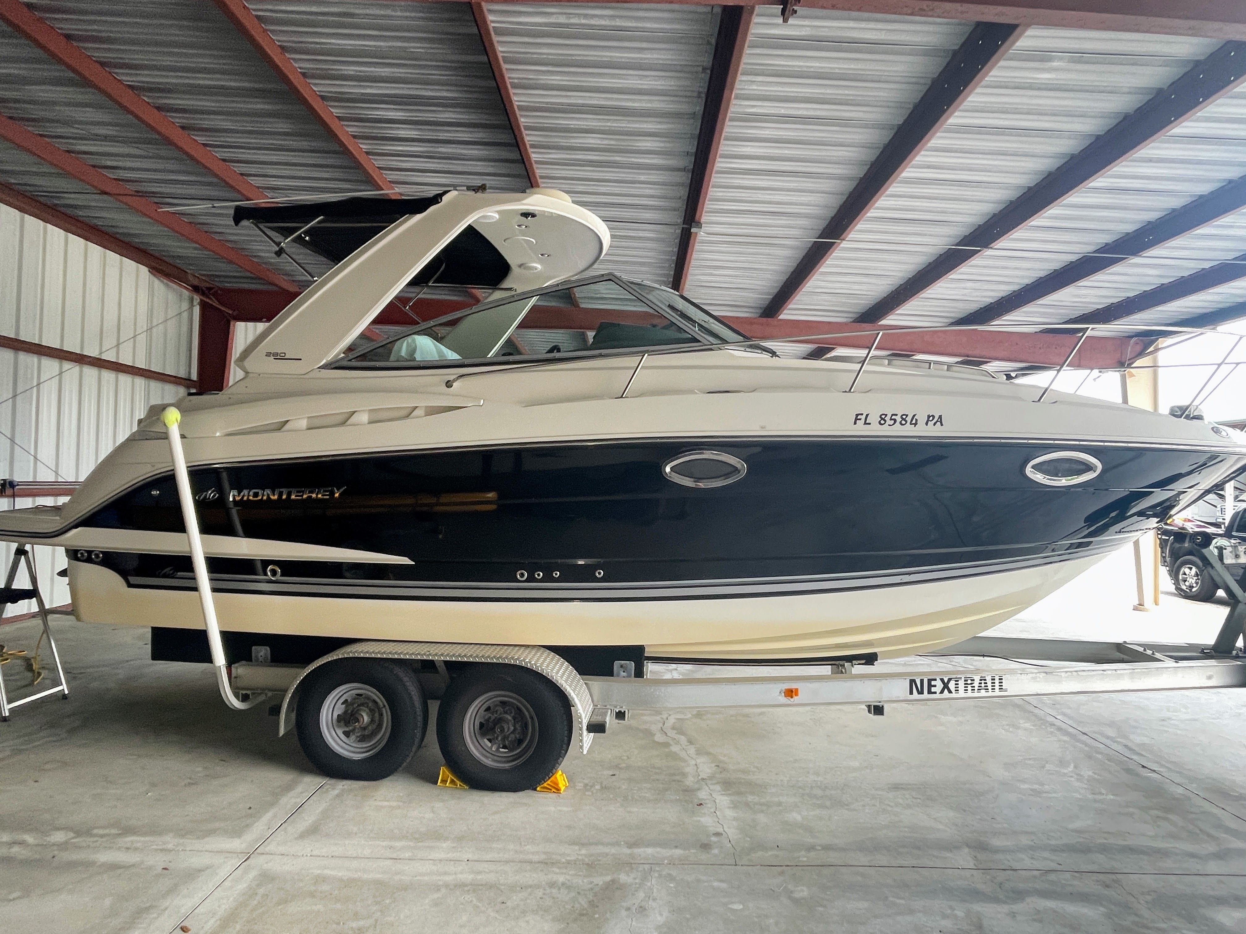 2010 Monterey 280 SCR - 2