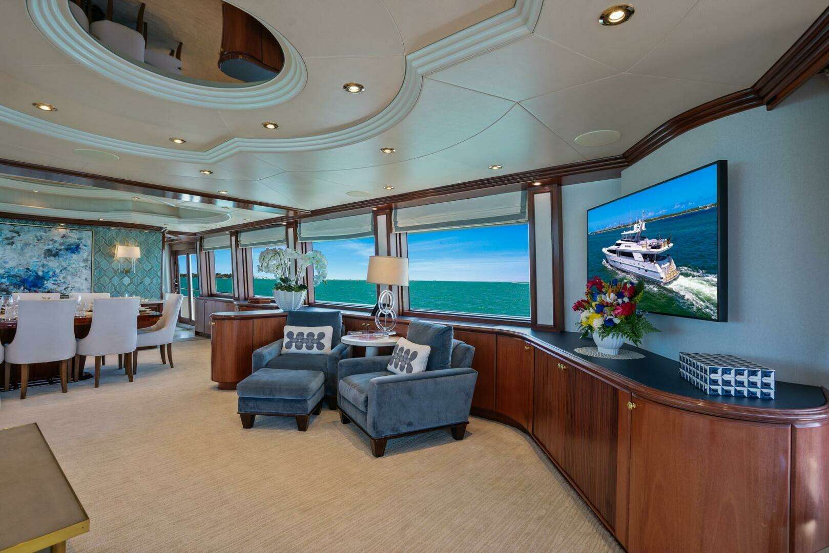 2004 Crescent Raised Pilothouse - Image 3