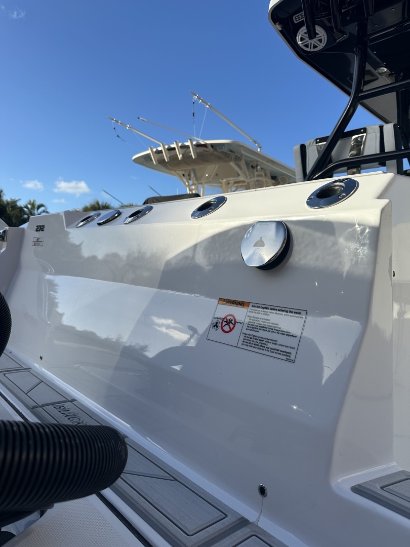 2025 Blackfin 272 CC - Image 26
