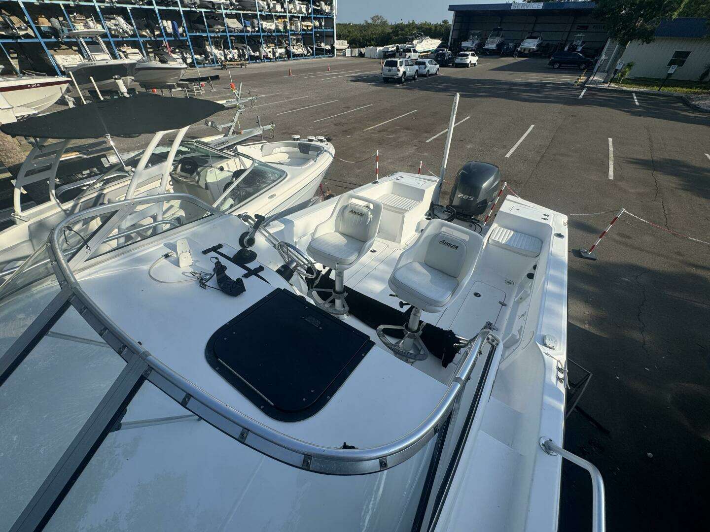 2004 Angler 220 Walkaround - Image 18