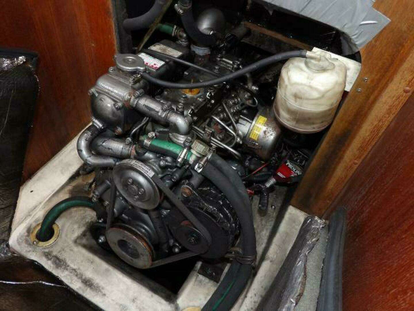 2002 Hunter 356 - Image 36