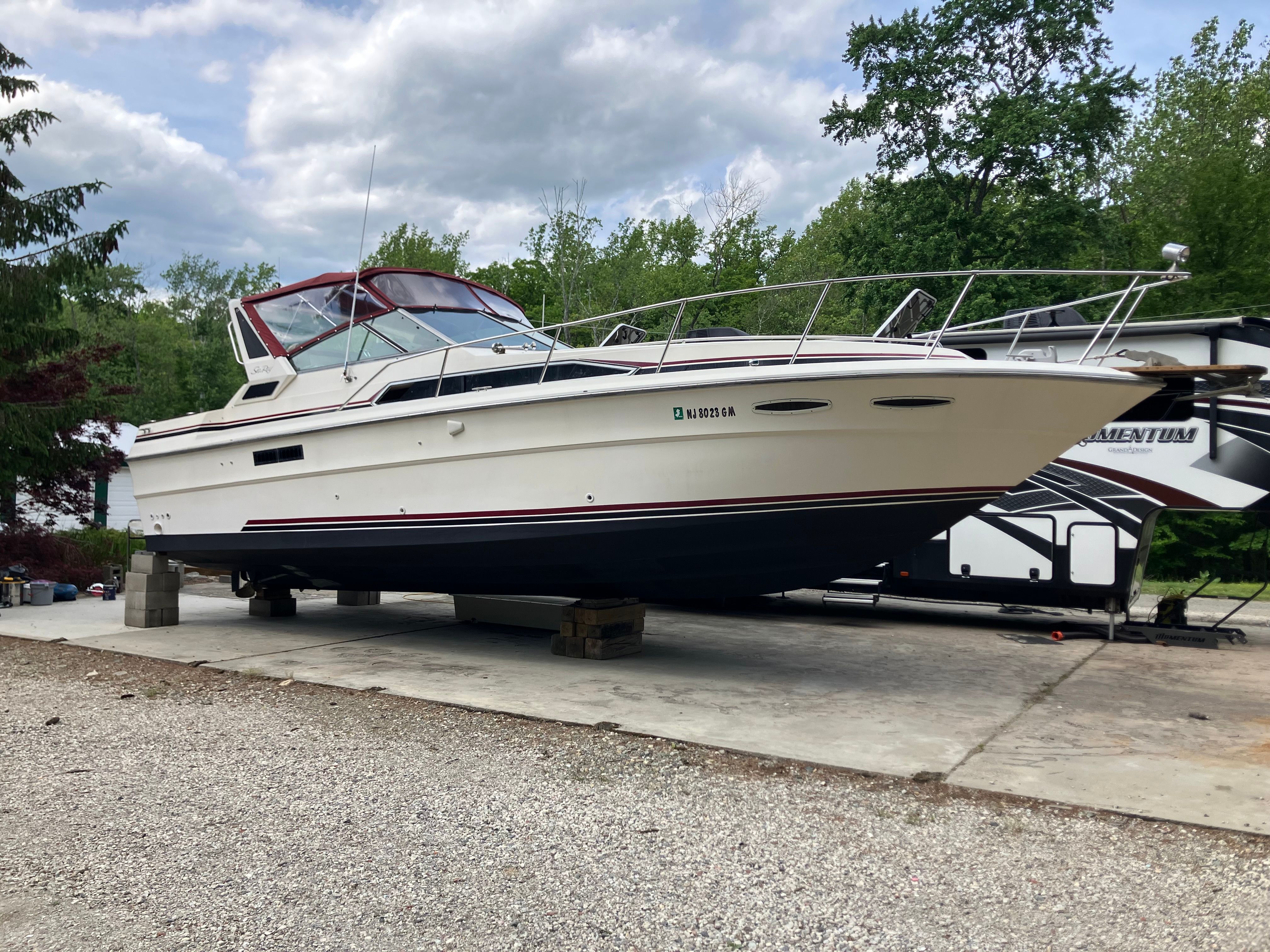 1985 Sea Ray 34 Express Cuiser