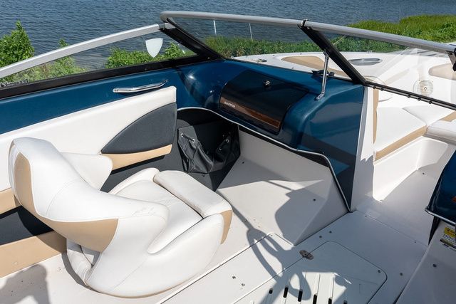 2016 Glastron GT 205 - 6