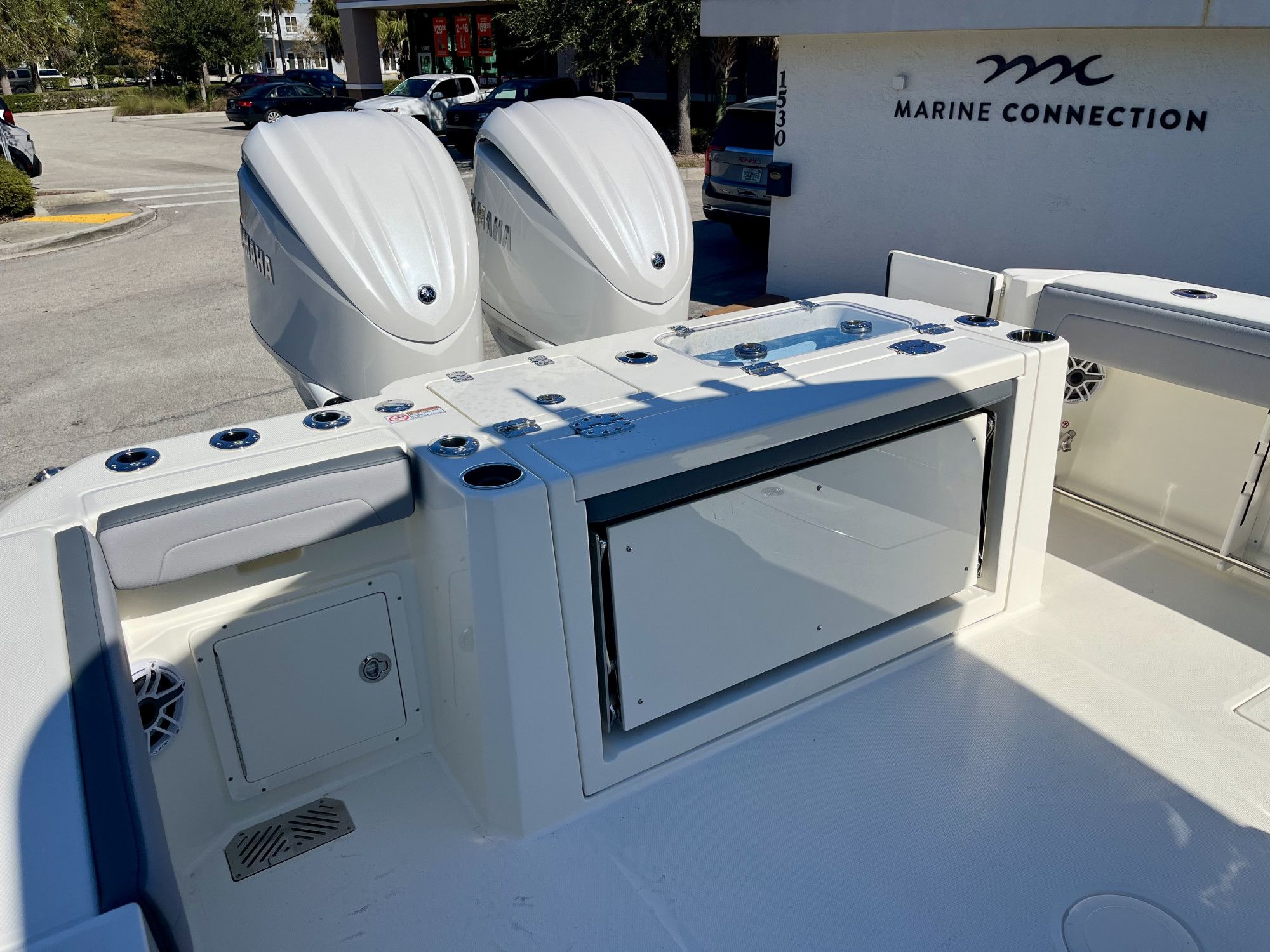 2026 Cobia 285 Open Center Console - 30