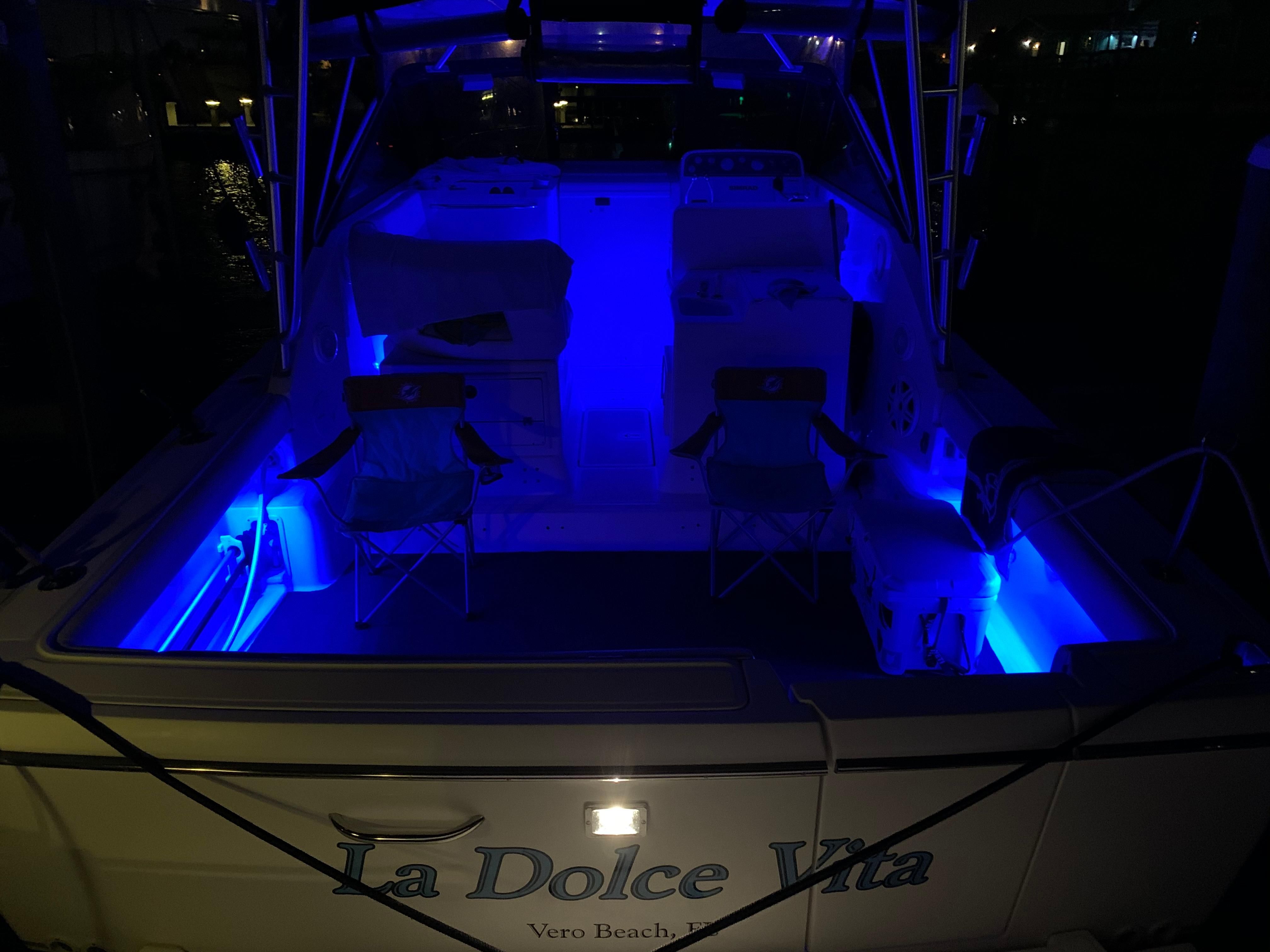 2006 Tiara Yachts 2900 Open Classic - 10