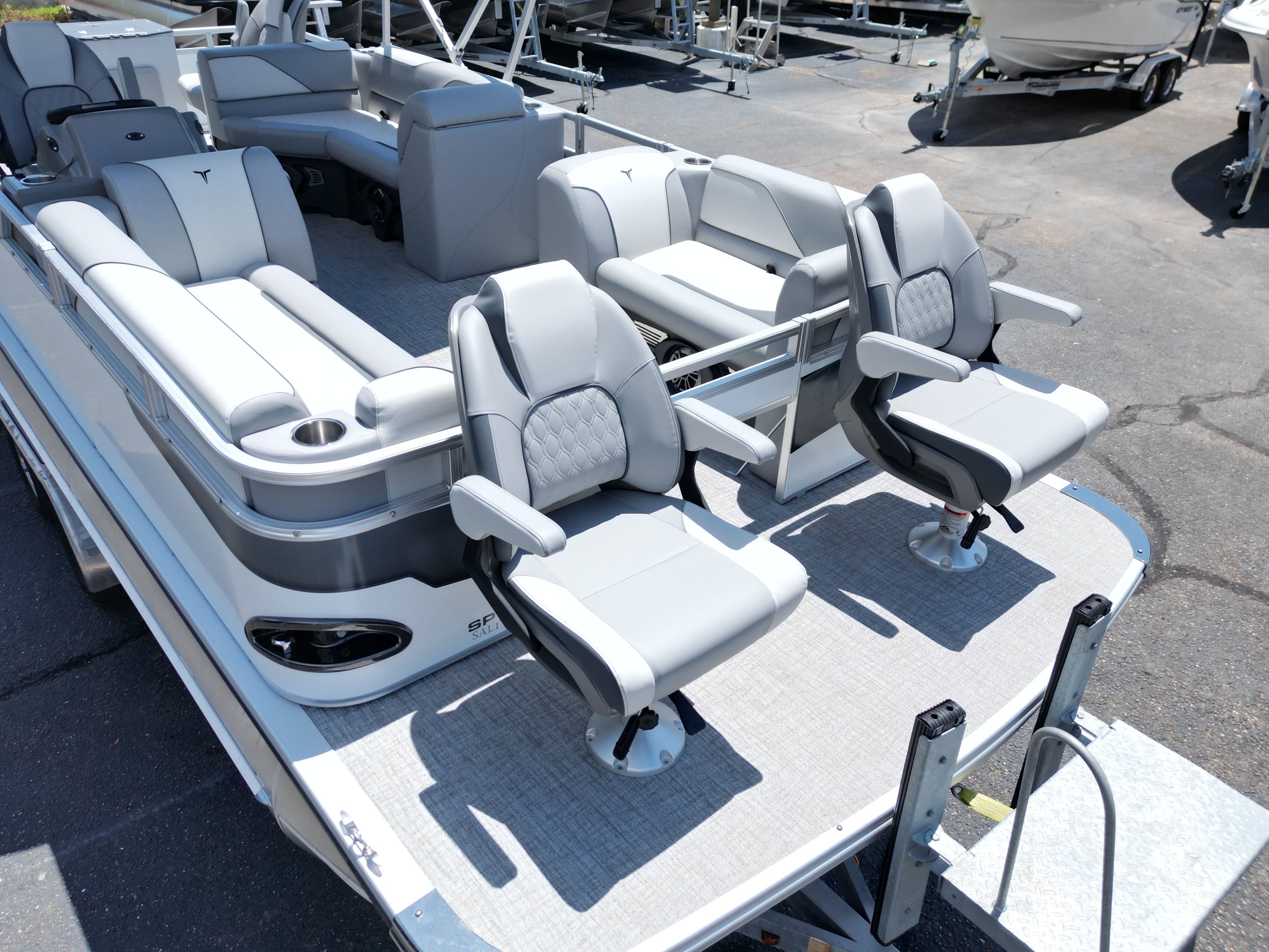 2025 Tahoe SPT FNC23T - 15