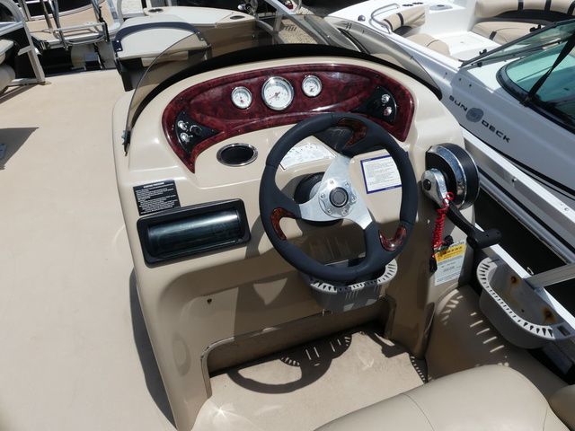 2013 Sun Tracker Fishin' Barge 22 DLX - 7