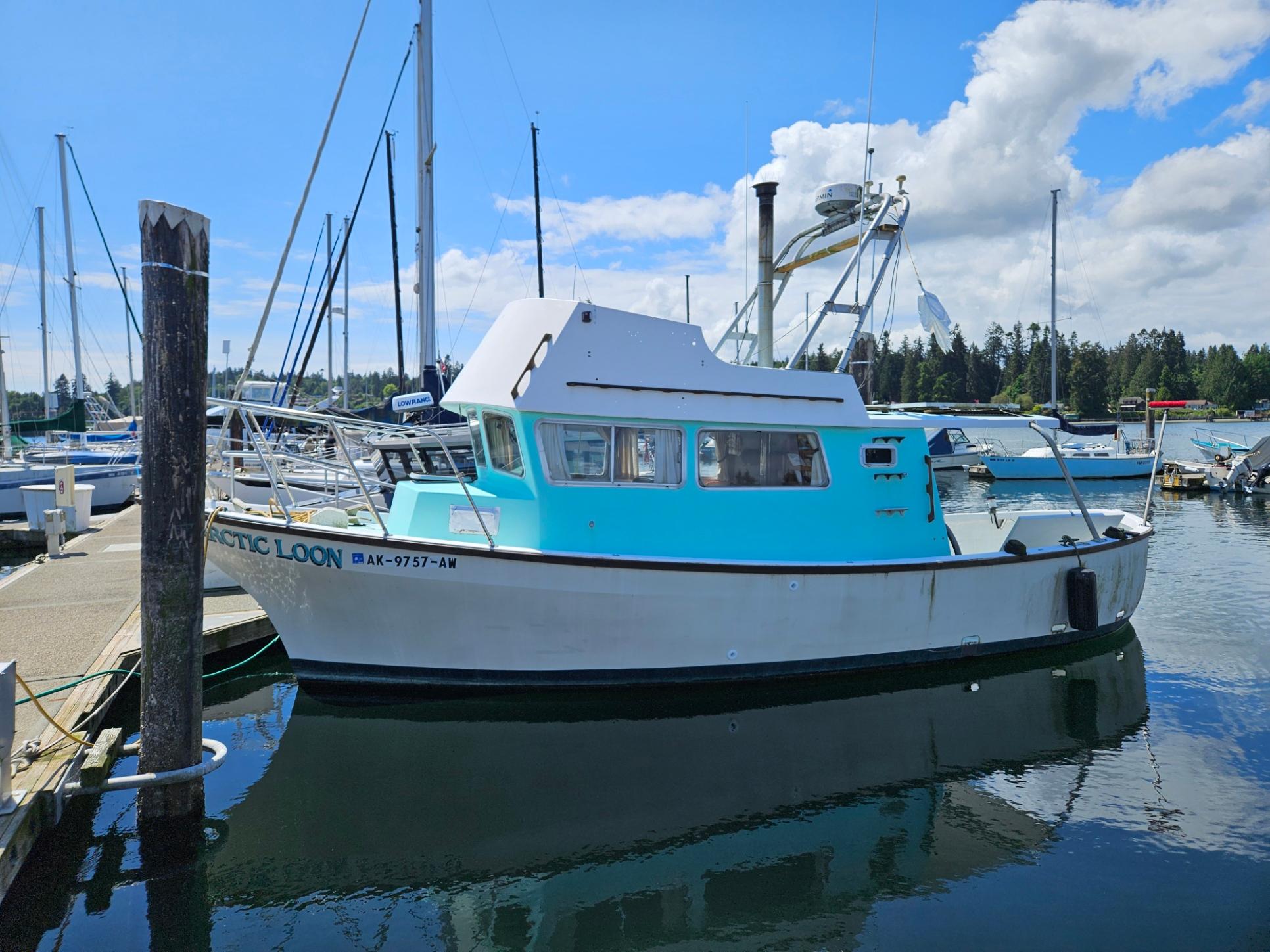 1975 Trawler Monterey Diesel Cruiser