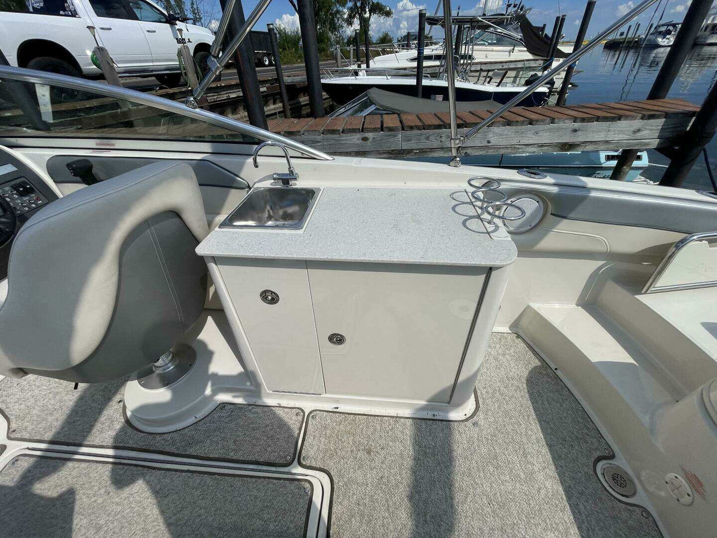 2010 Sea Ray 280 Sun Deck - Image 49