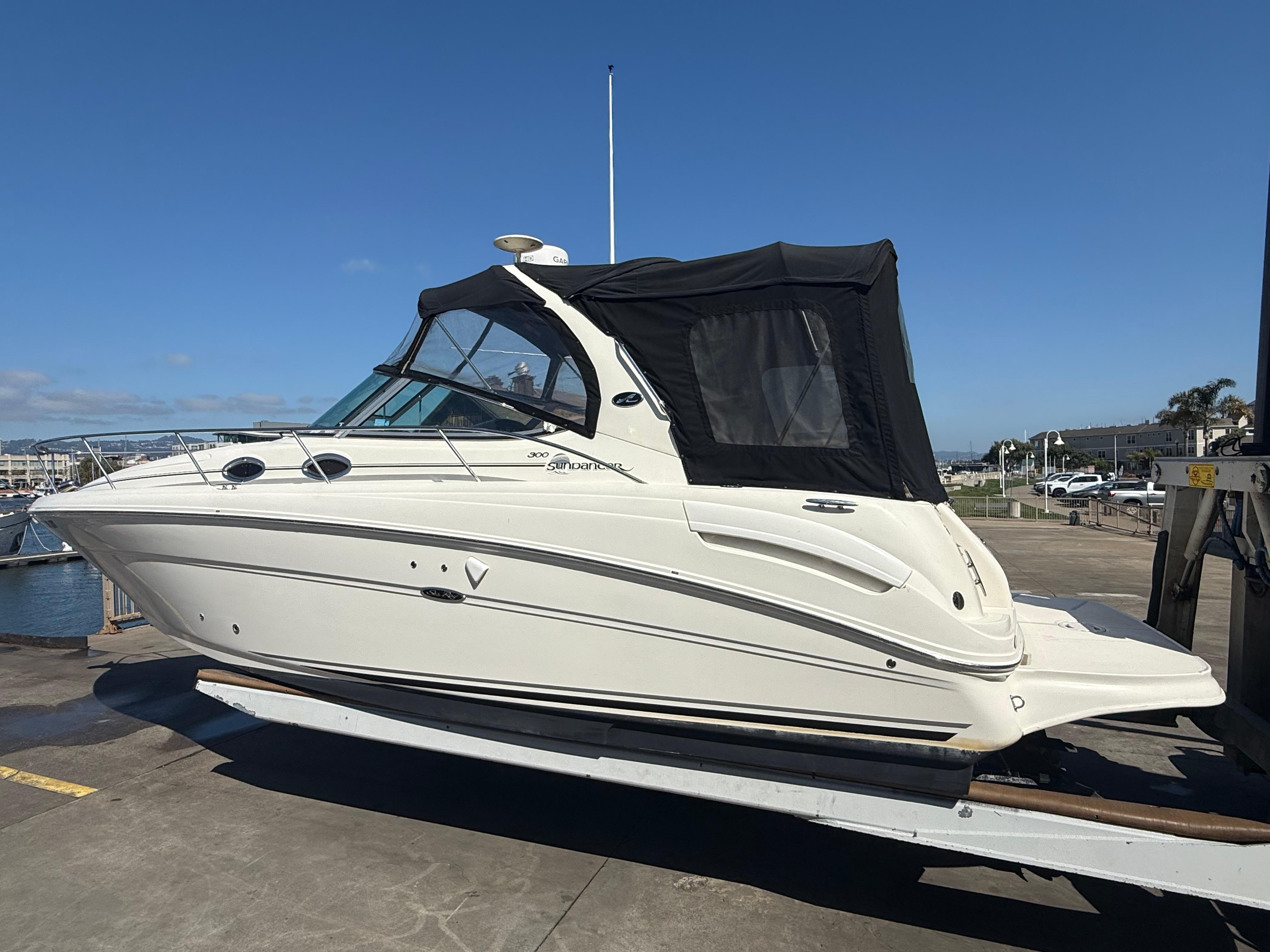 2004 Sea Ray 300 Sundancer