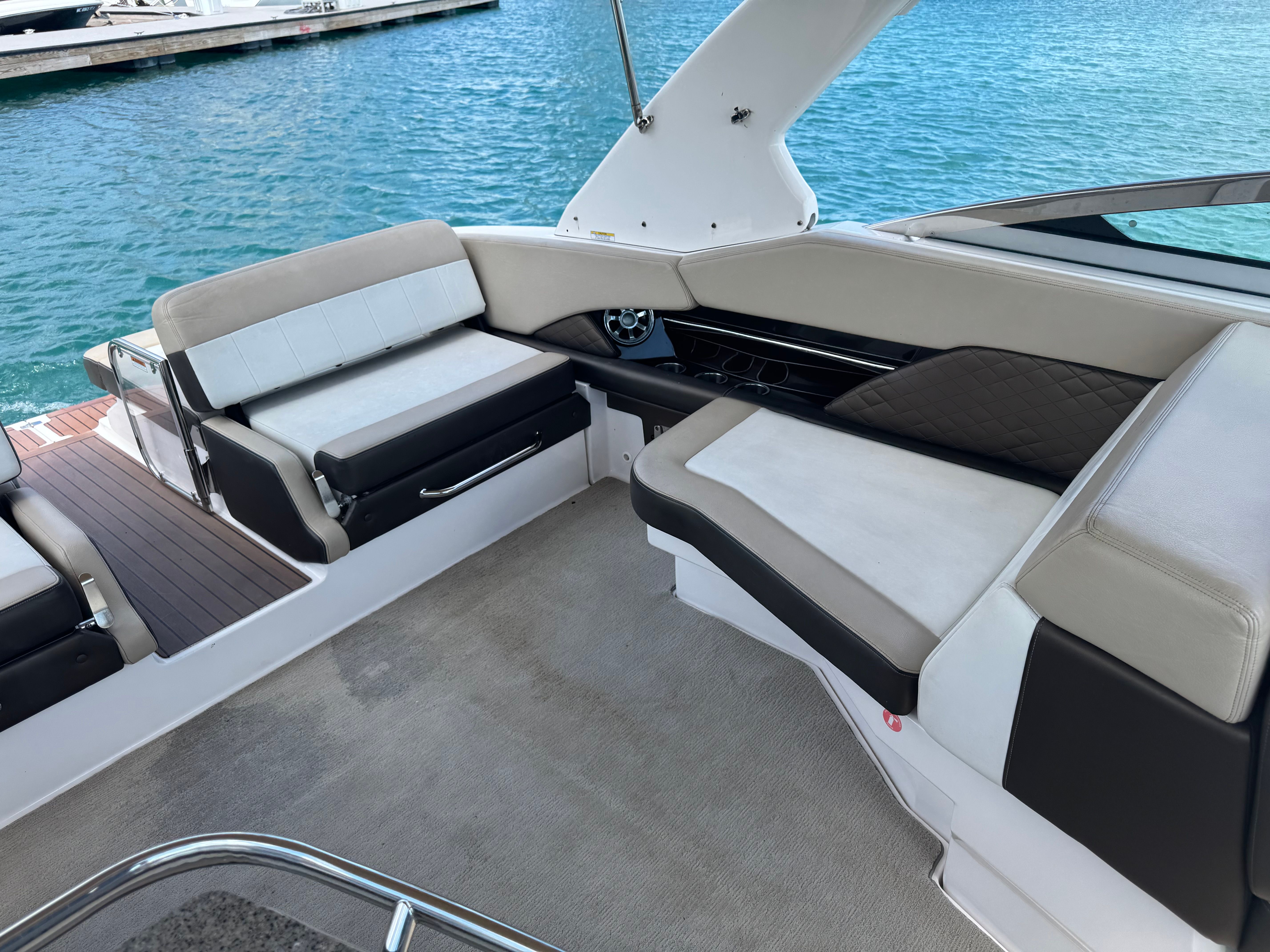 2013 Regal 3200 Bowrider - 8