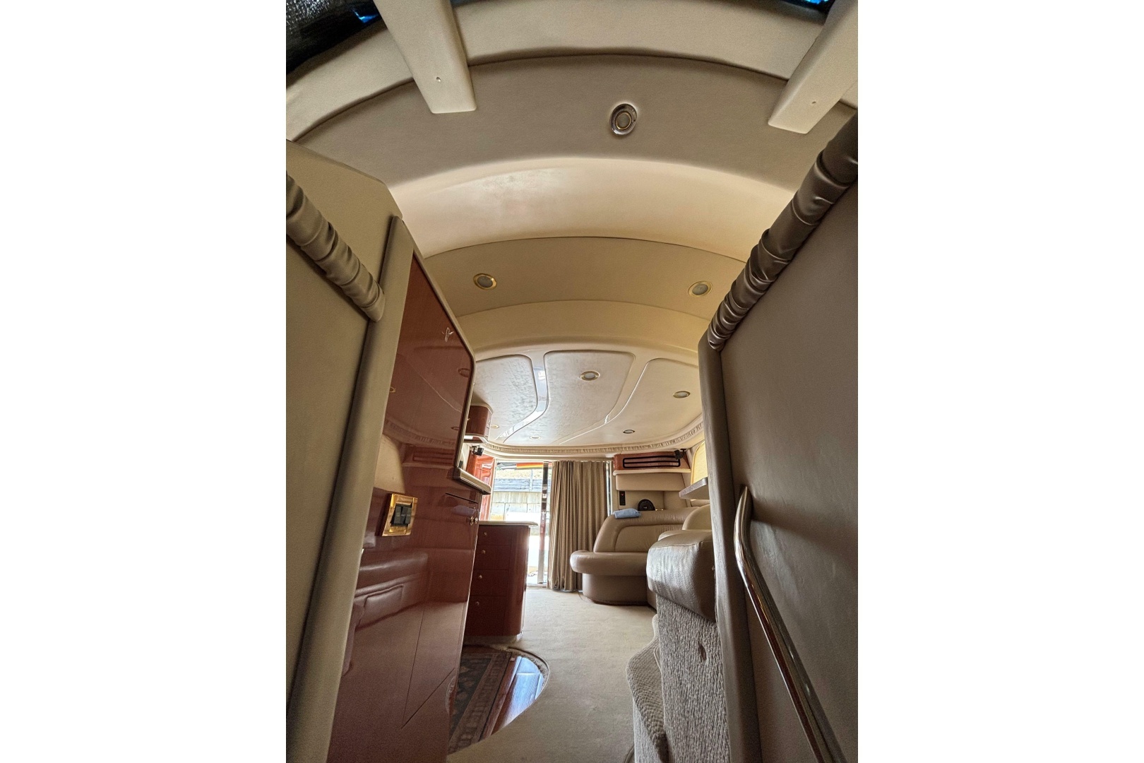 1999 Sea Ray 480 Sedan Bridge - Image 67