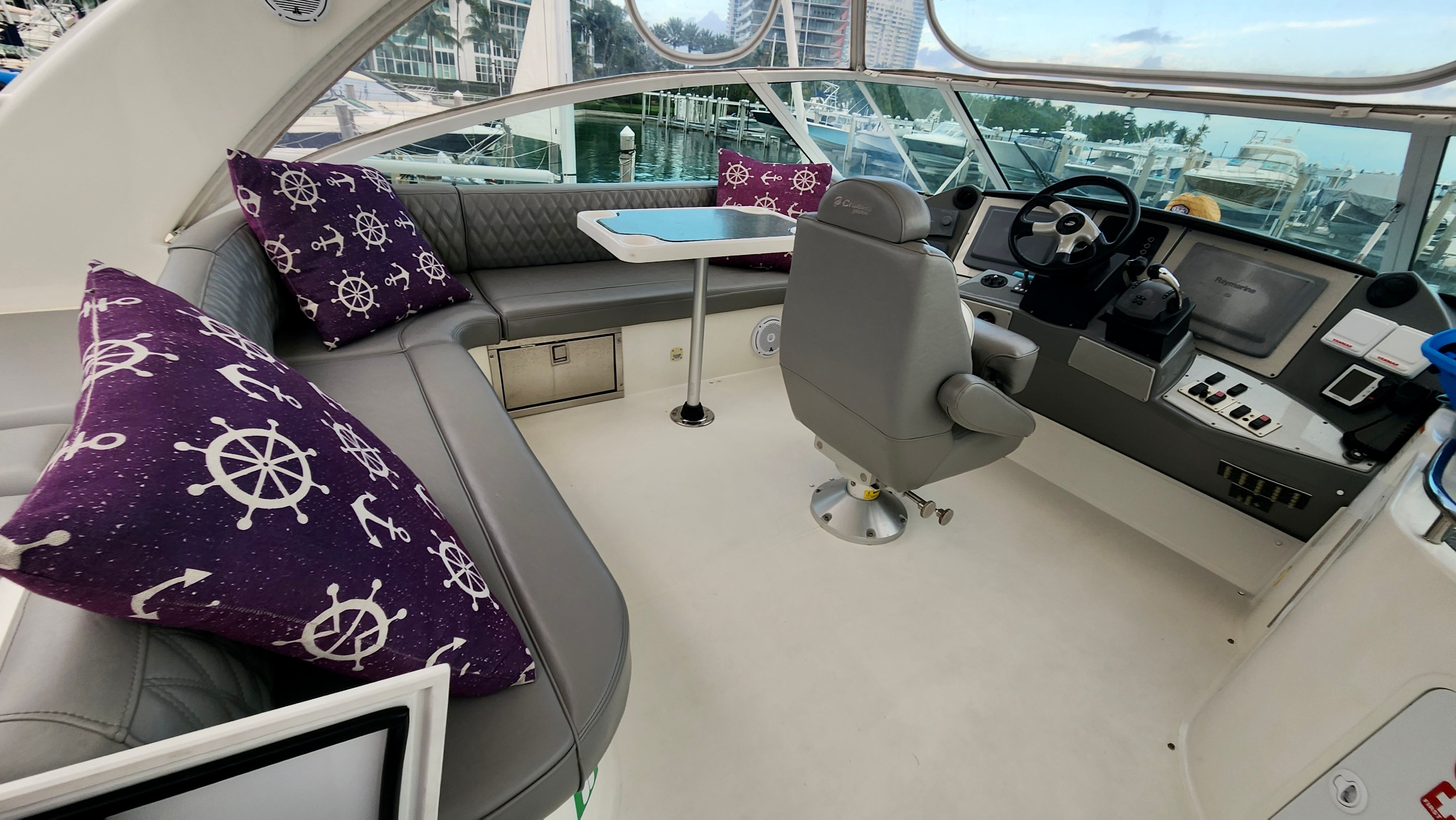 2007 Cruisers Yachts 447 - 5