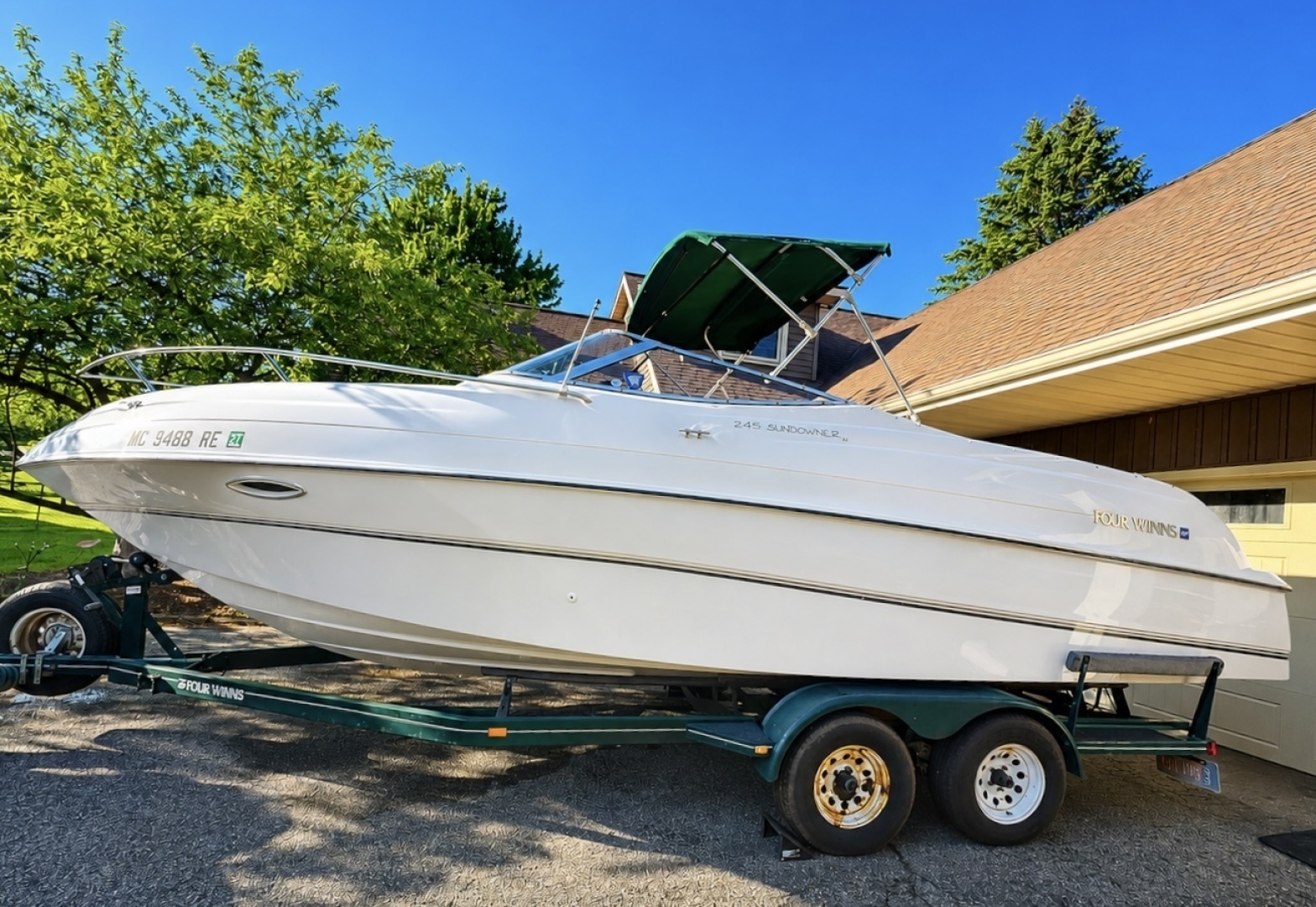 1996 Four Winns 245 SunDowner - Image 3