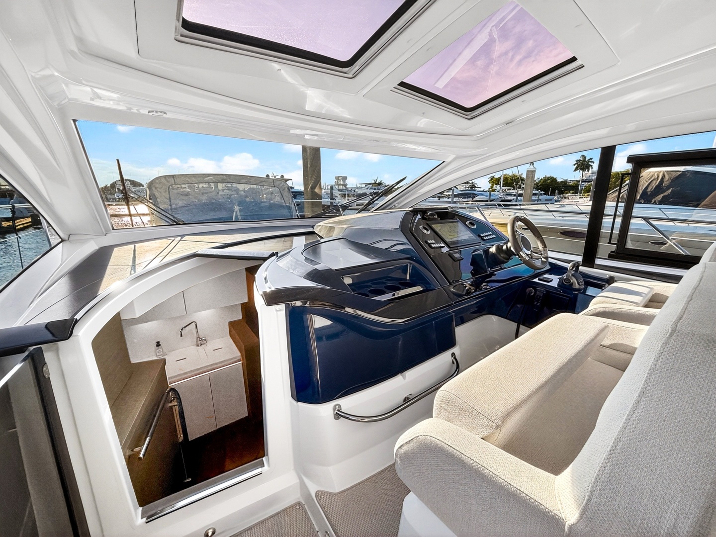 2023 Beneteau Gran Turismo 45 - Image 16