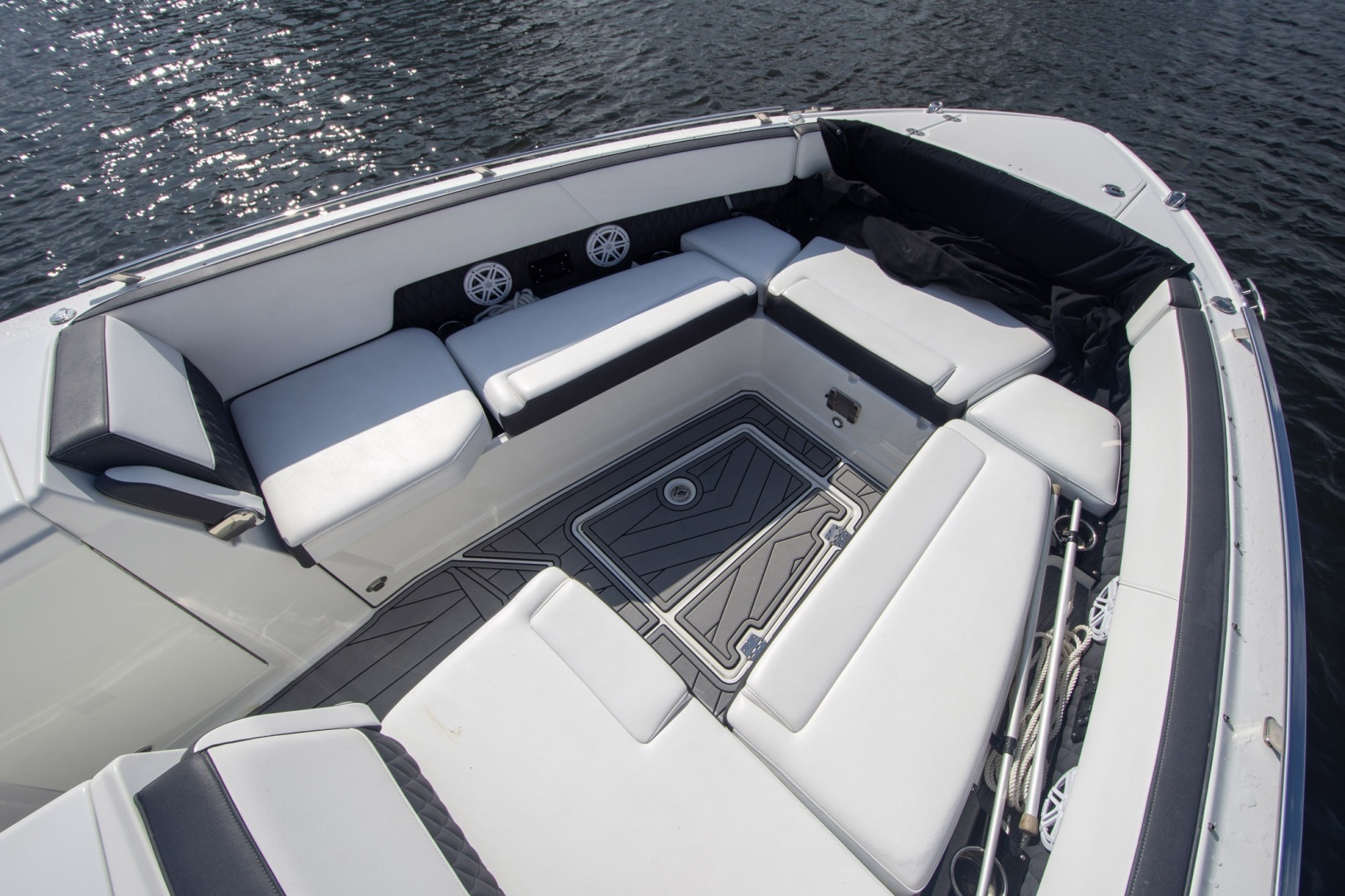 2022 Monterey 385 SS - Image 47