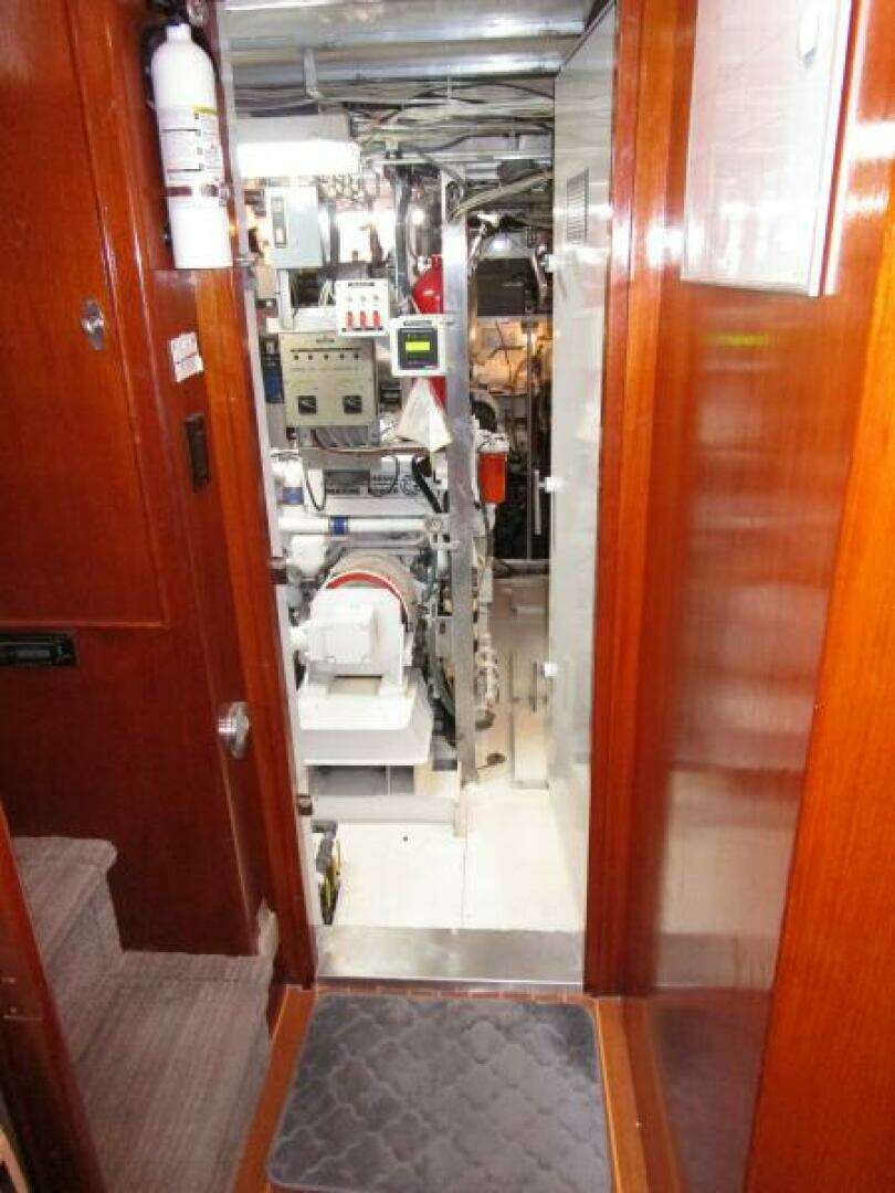 1986 Burger Flush Deck with Flybridge - Image 77