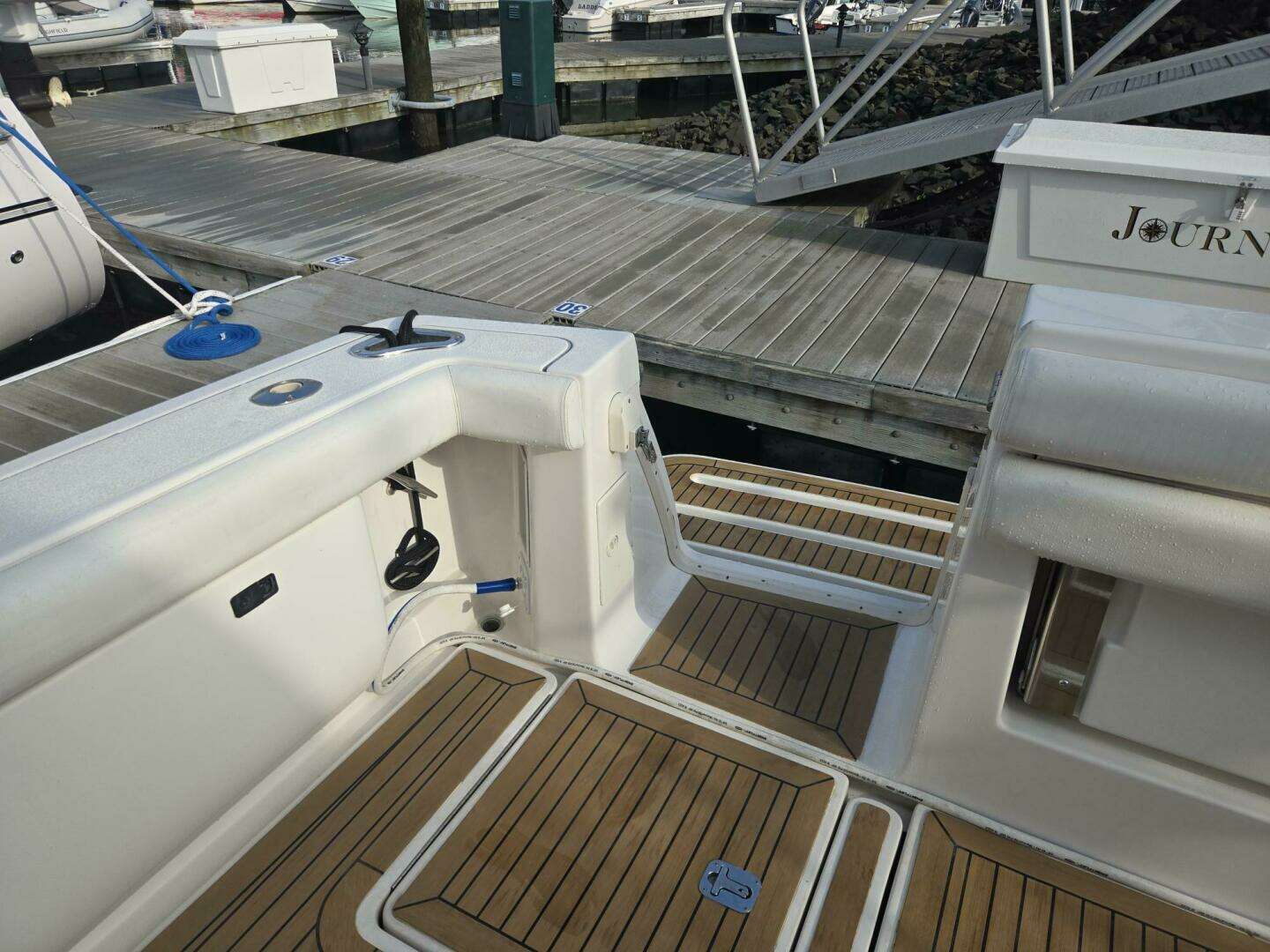 2001 Tiara Yachts 3800 Express - Image 15