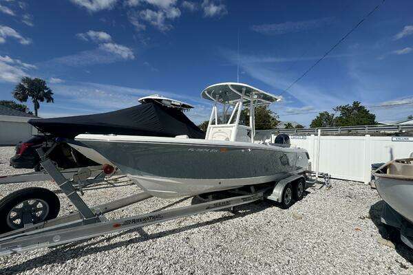 2021 Sea Hunt Ultra 219