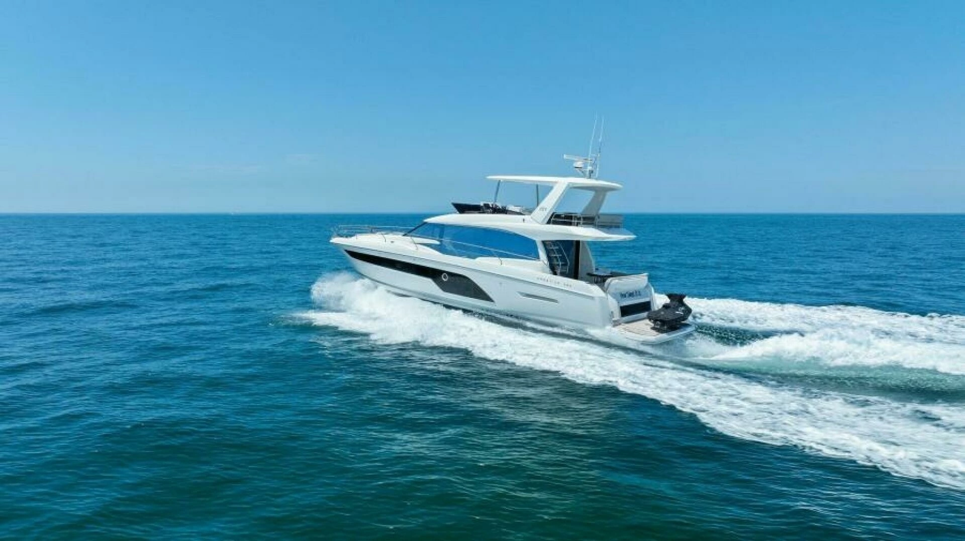 2022 Prestige 590 Flybridge - Image 80