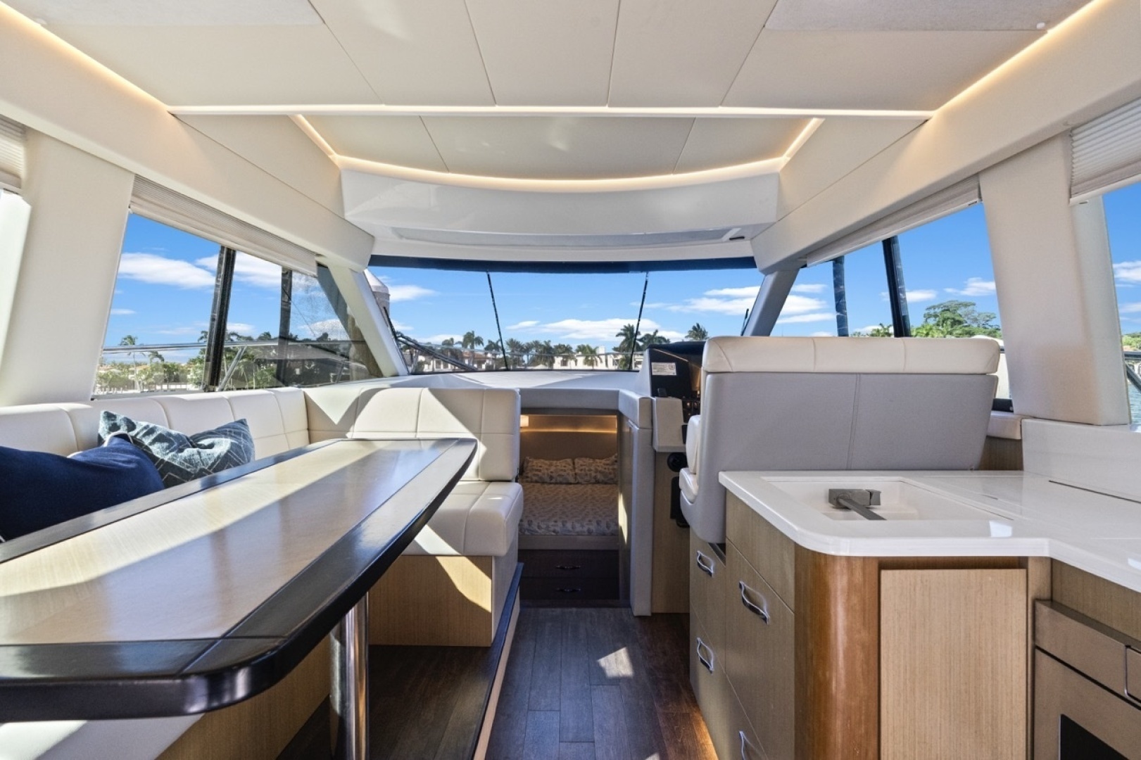 2020 Regal 42 Fly - Image 14