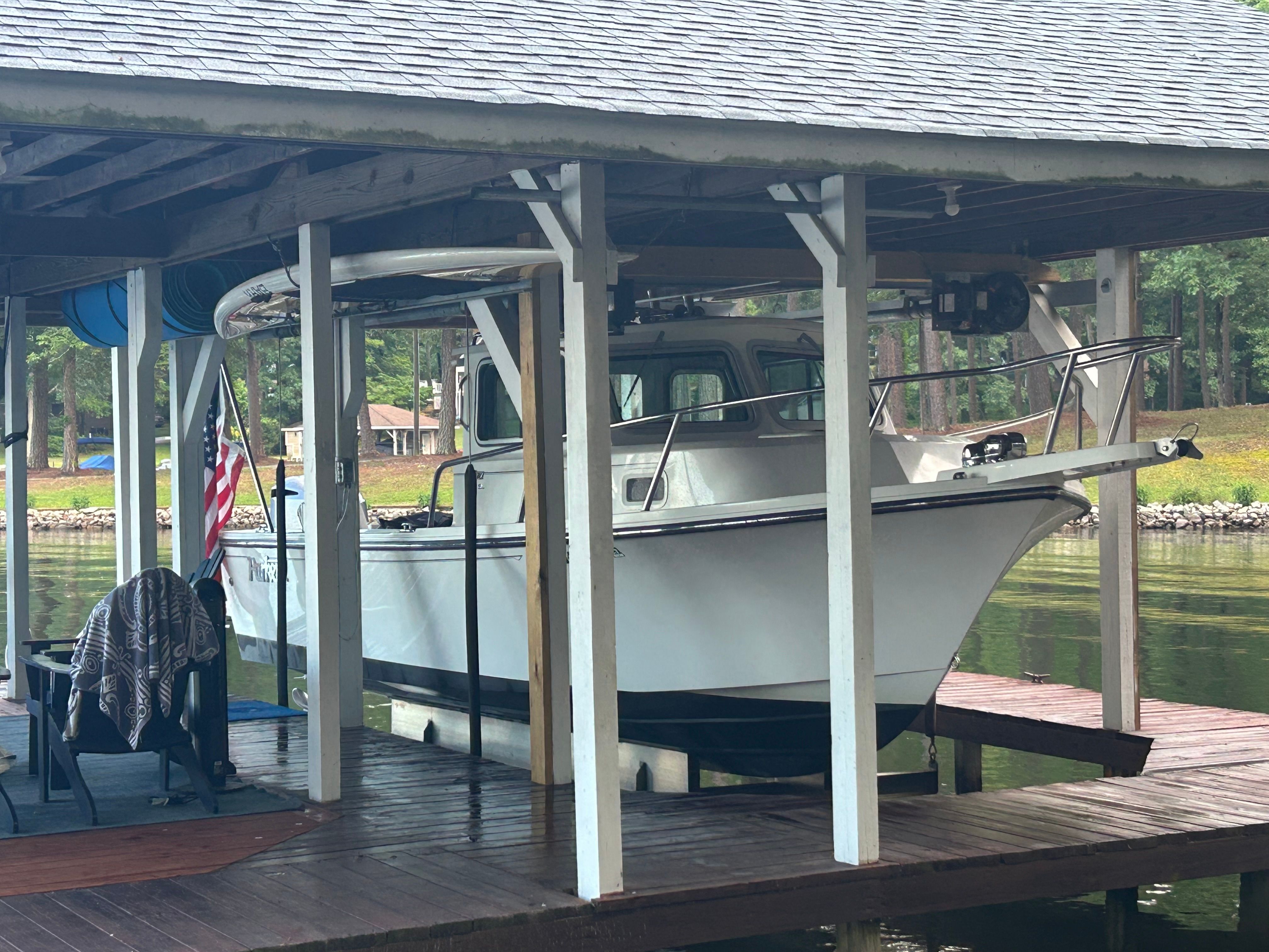 2020 Parker 2320 Sport Cabin - 5