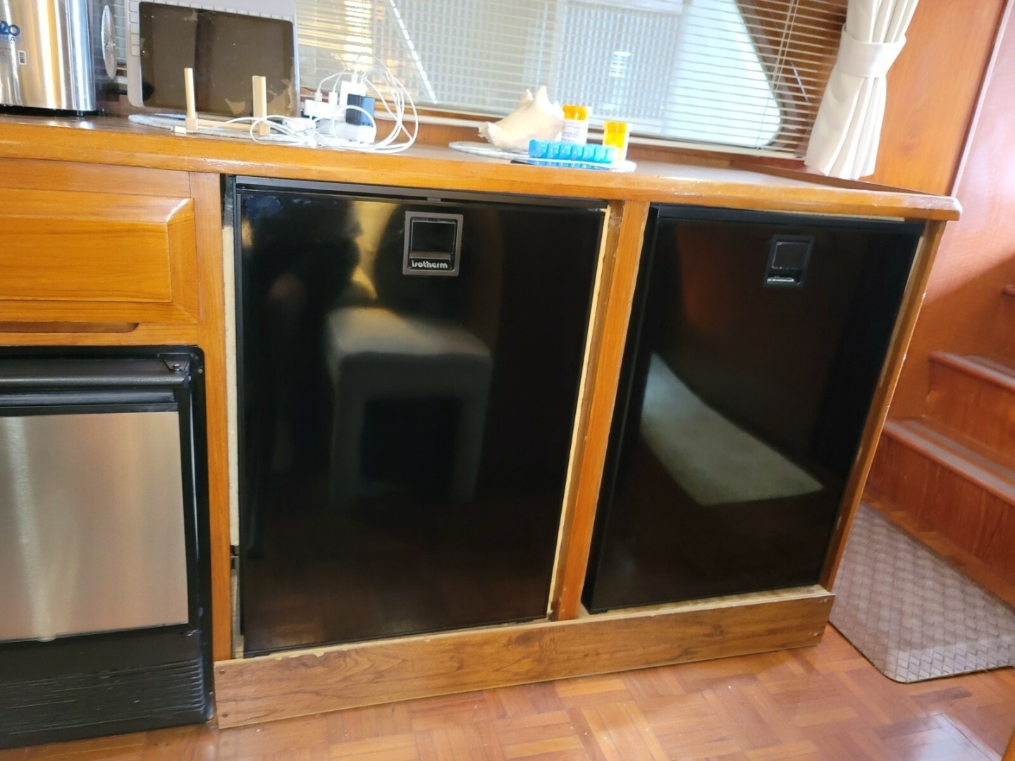 1990 DeFever Offshore Cruiser - Image 27