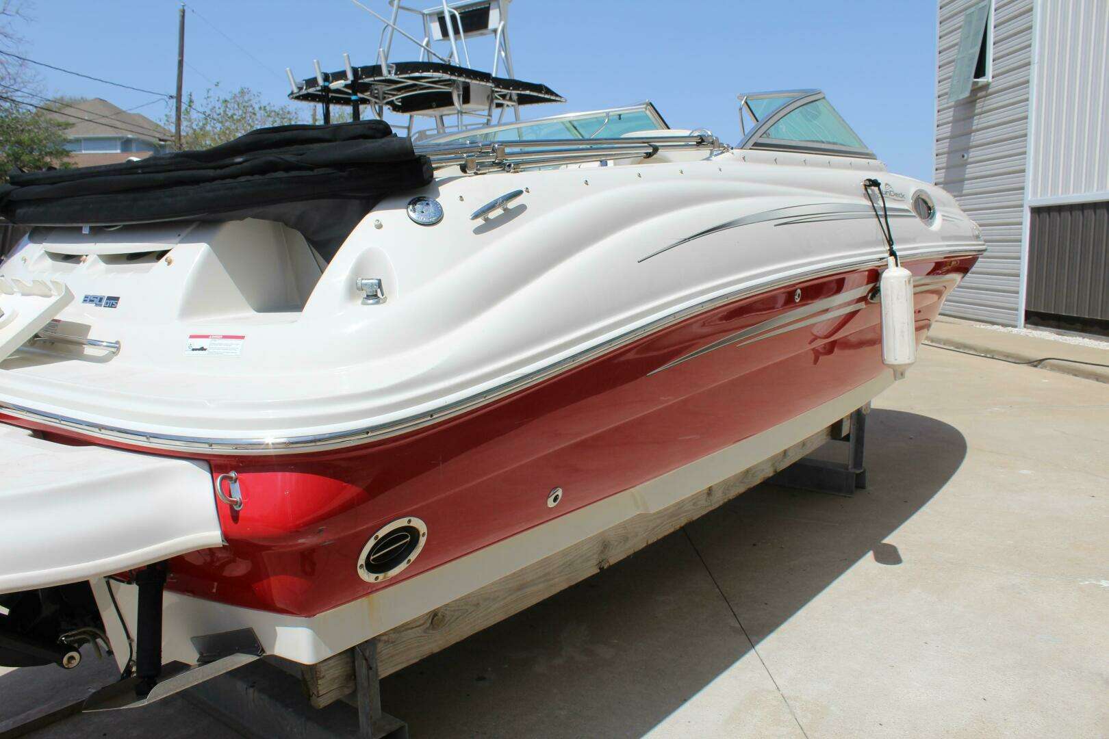 2008 Sea Ray 240 Sundeck - Image 19