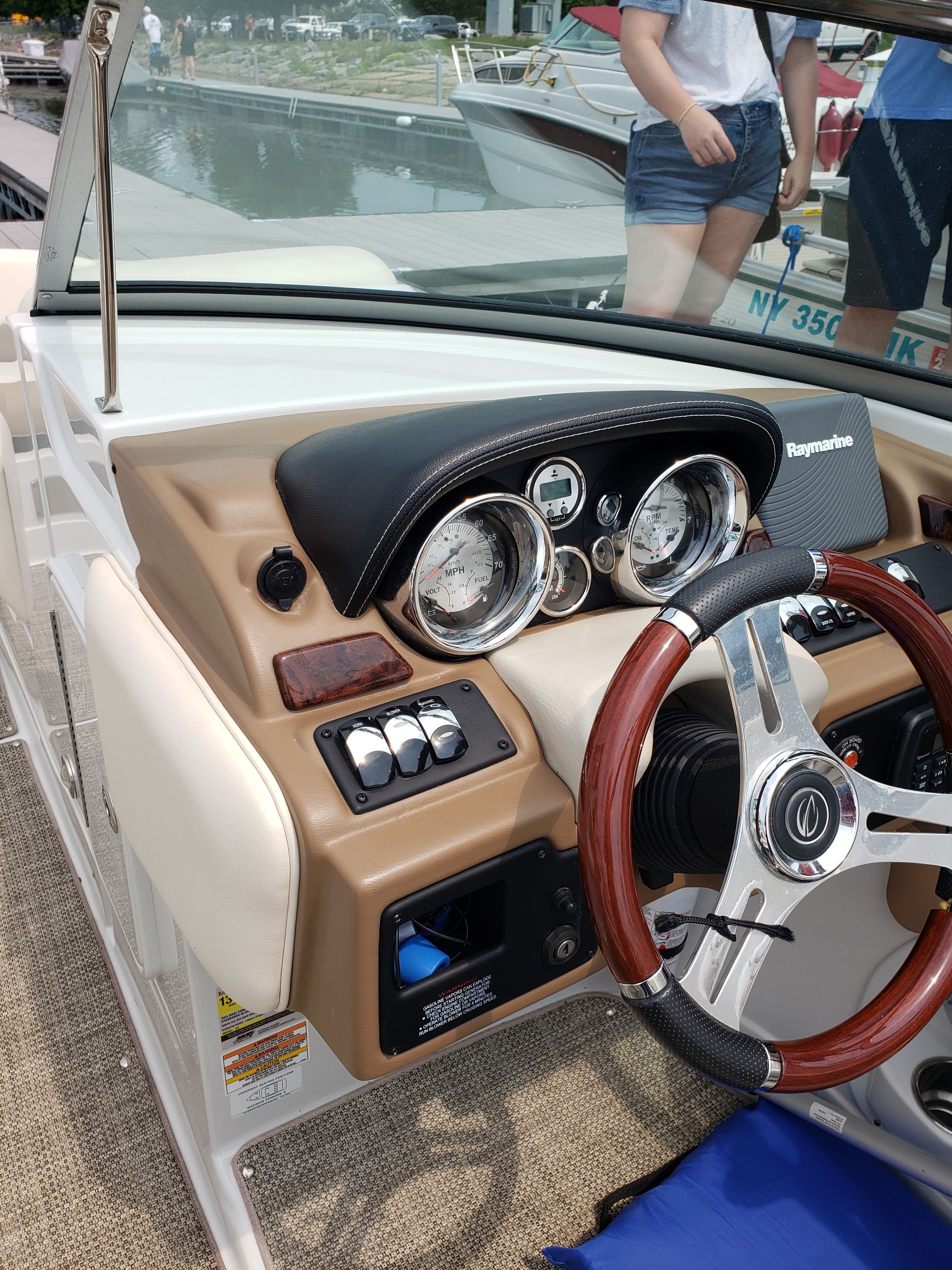 2017 Crownline Eclipse E4 - 8