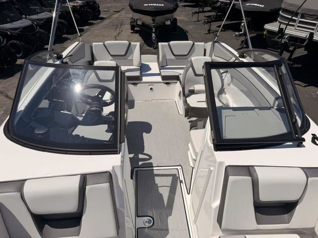 2026 Yamaha Boats SX220 - 33