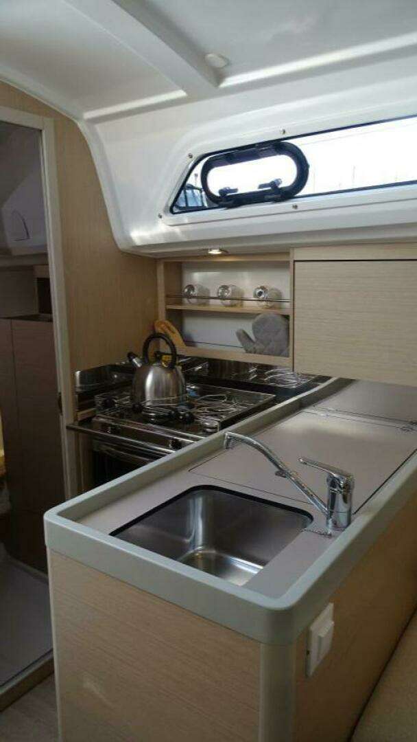 2026 Beneteau Oceanis 30.1 - Image 3