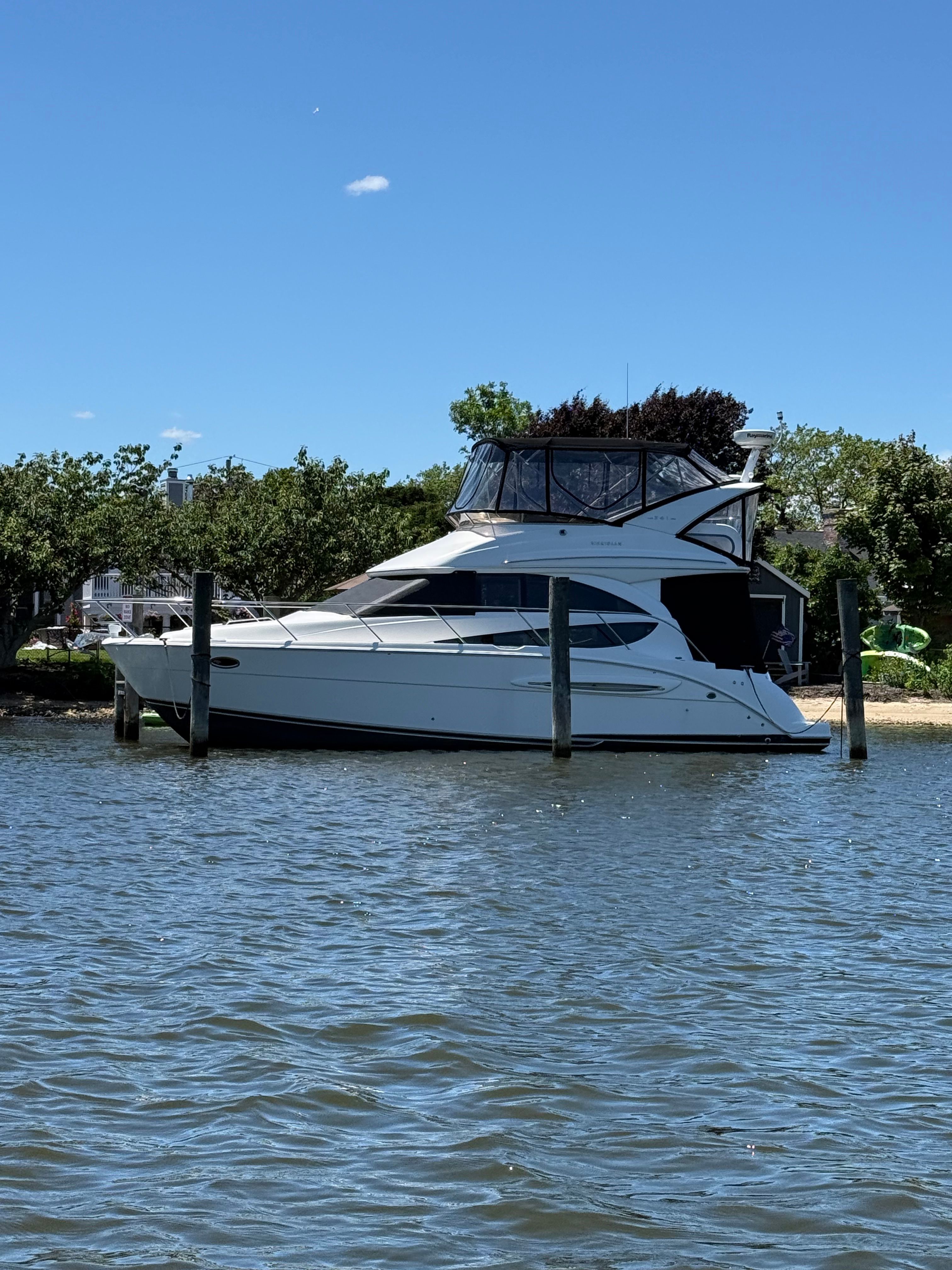 2008 Meridian 341 Sedan - 7