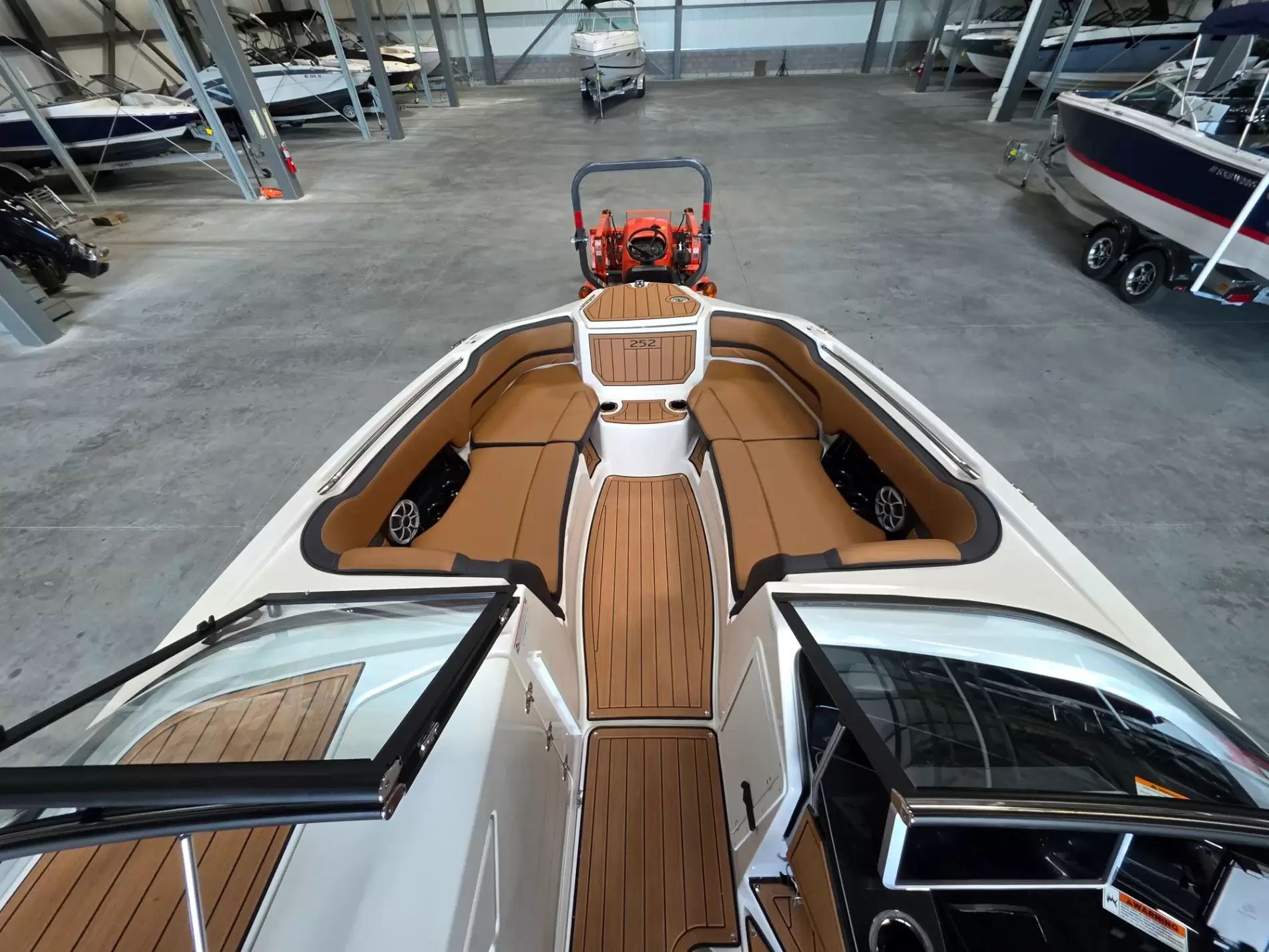 2026 Yamaha Boats 252SE - 16