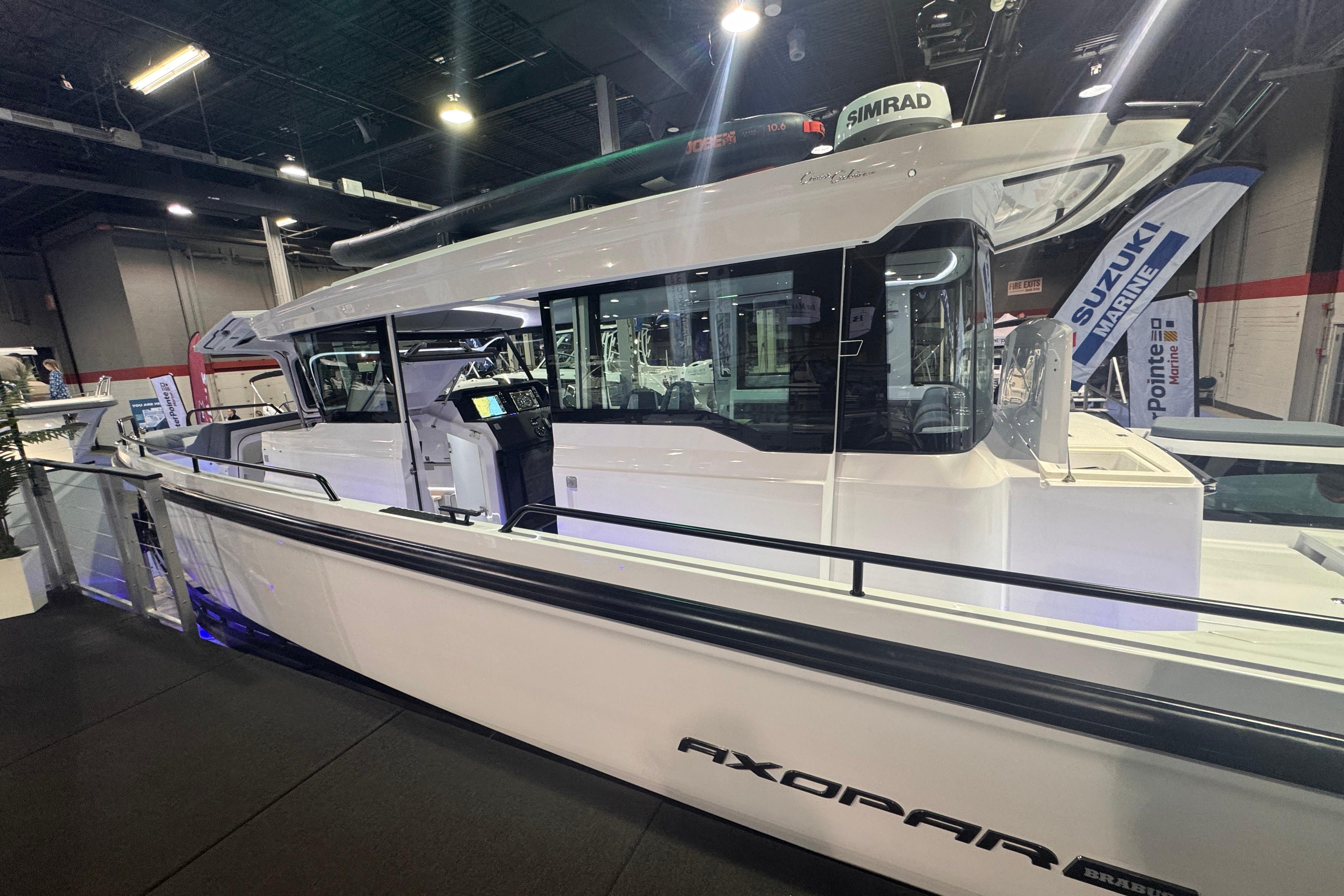 2025 Axopar 37 XC Cross Cabin