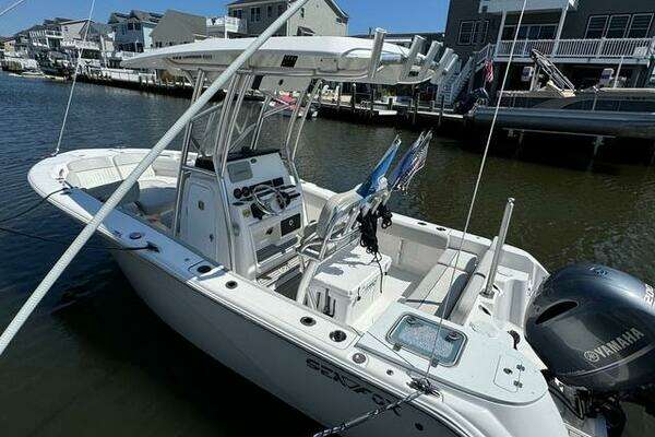 2024 Sea Fox 228 Commander