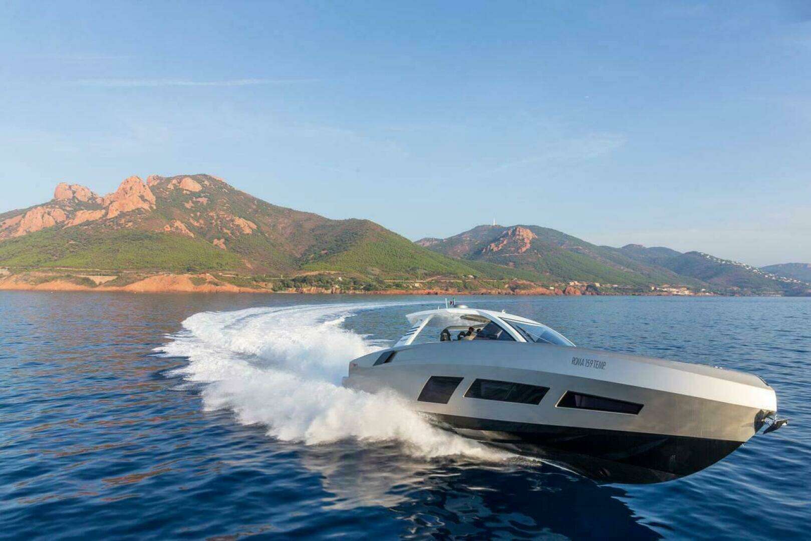 2027 Canados Gladiator 631 Next - Image 2