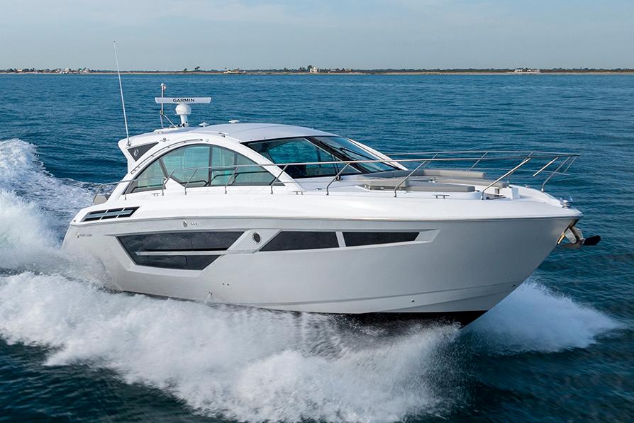 2026 Cruisers Yachts 50 Cantius