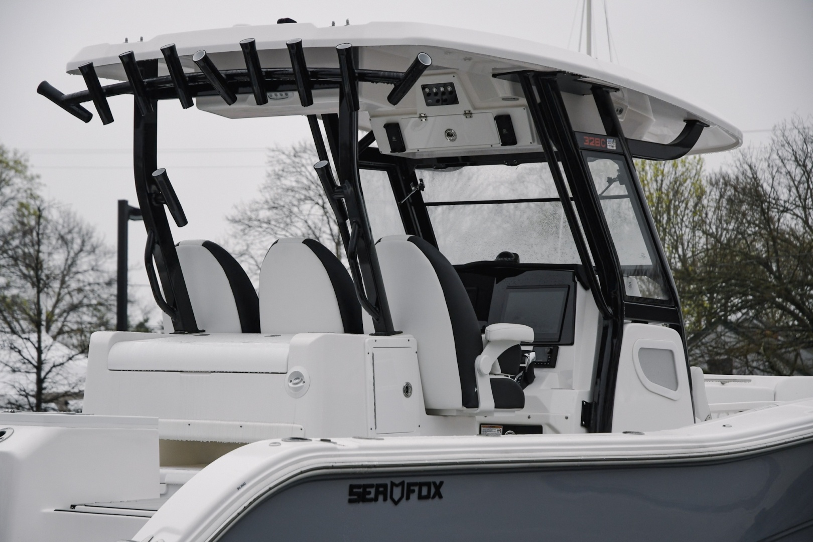 2025 Sea Fox 328 Commander - Image 7