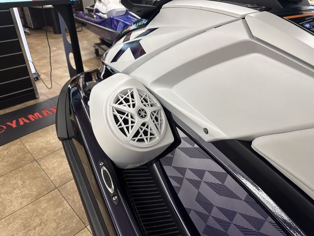 2026 Yamaha WaveRunner VX Cruiser HO - 9