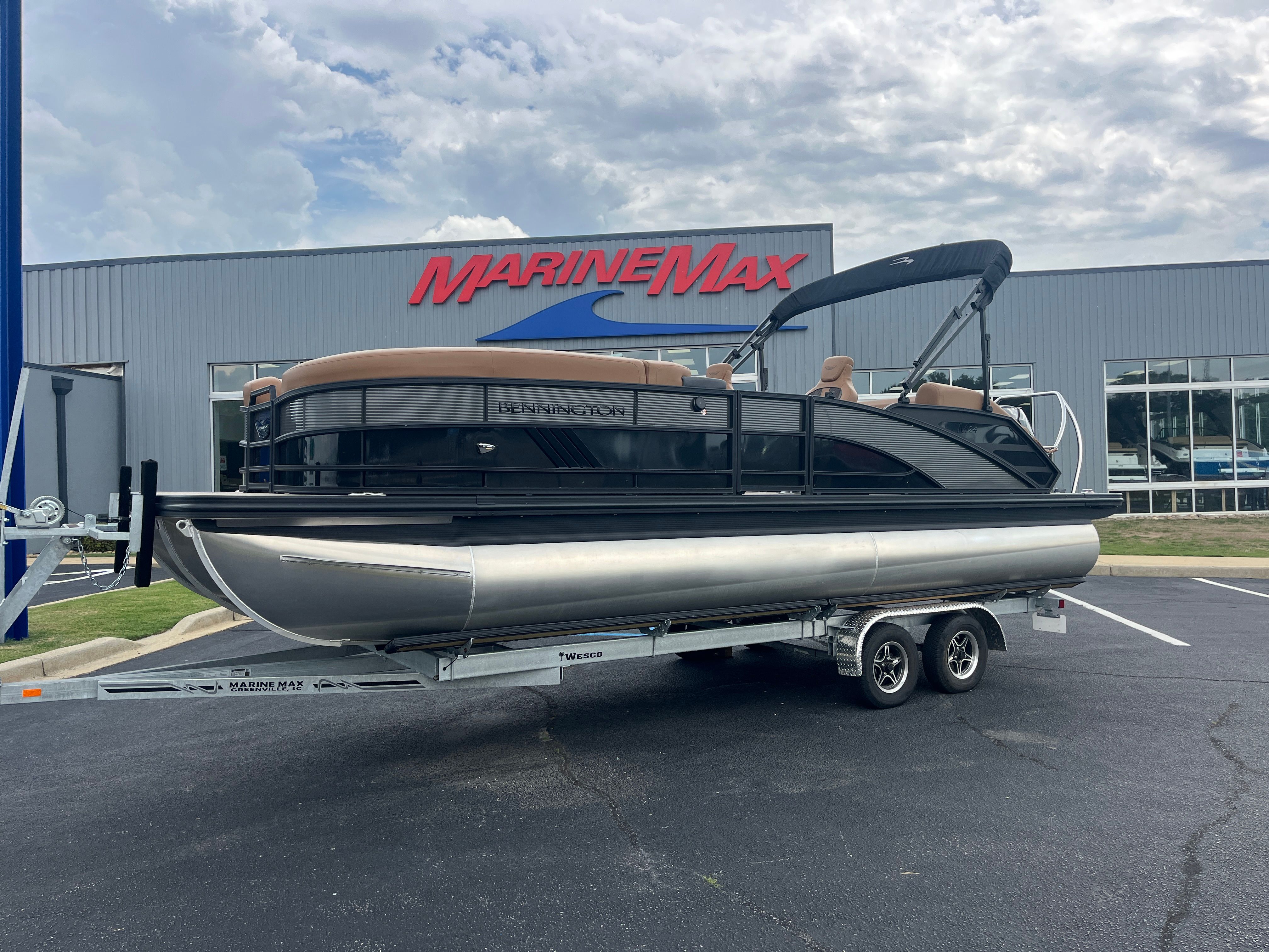 2026 Bennington 24M