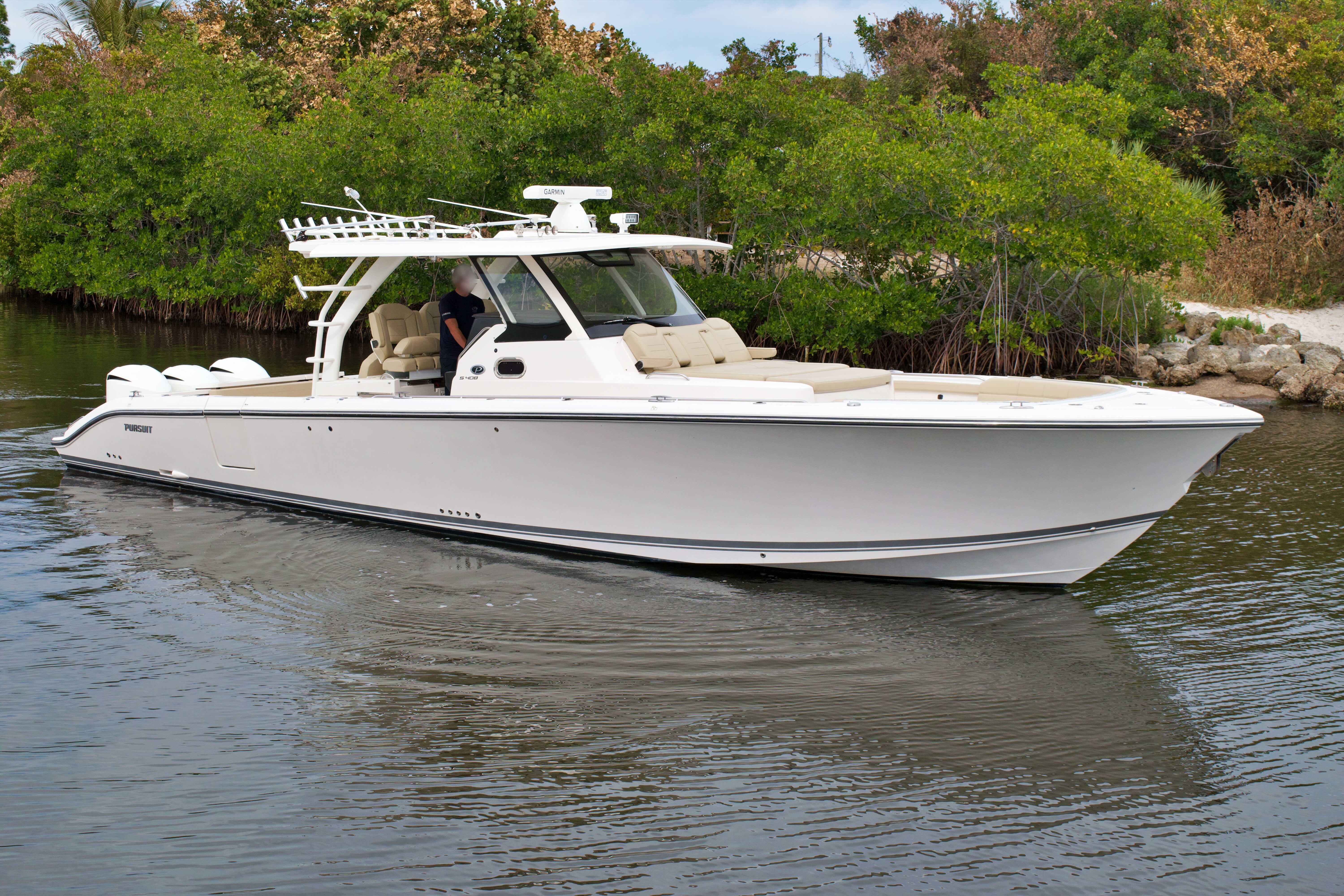 2017 PURSUIT 408 S - Image 6