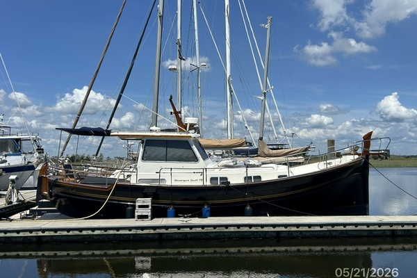 2004 Menorquin 130