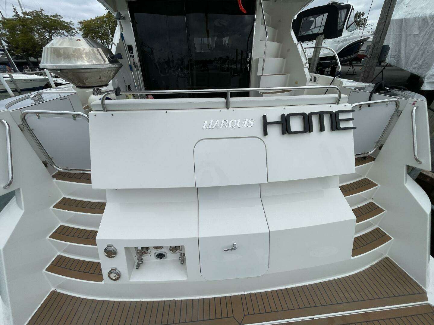 2007 Marquis 55 LS - Image 13