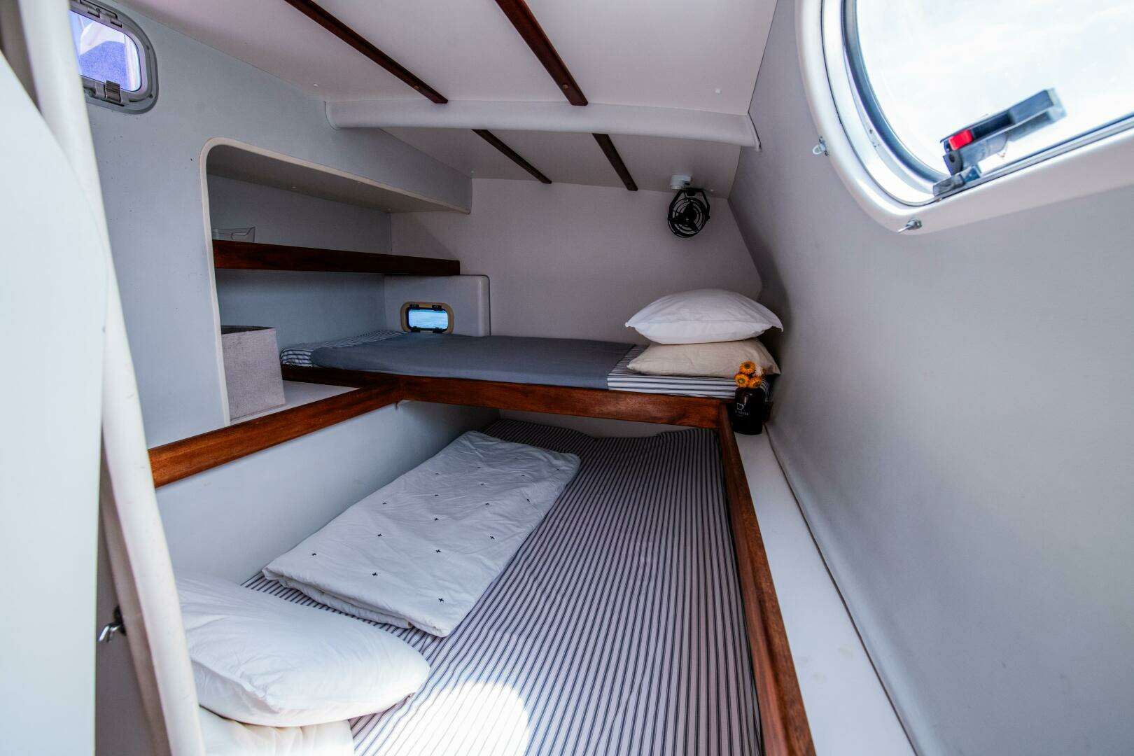 2001 Outremer 45 - Image 19