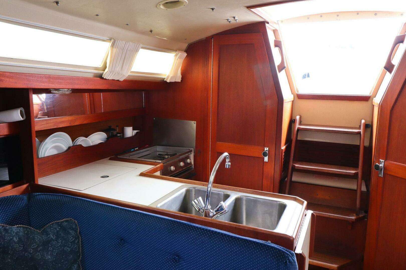 1987 Catalina 34 - Image 12