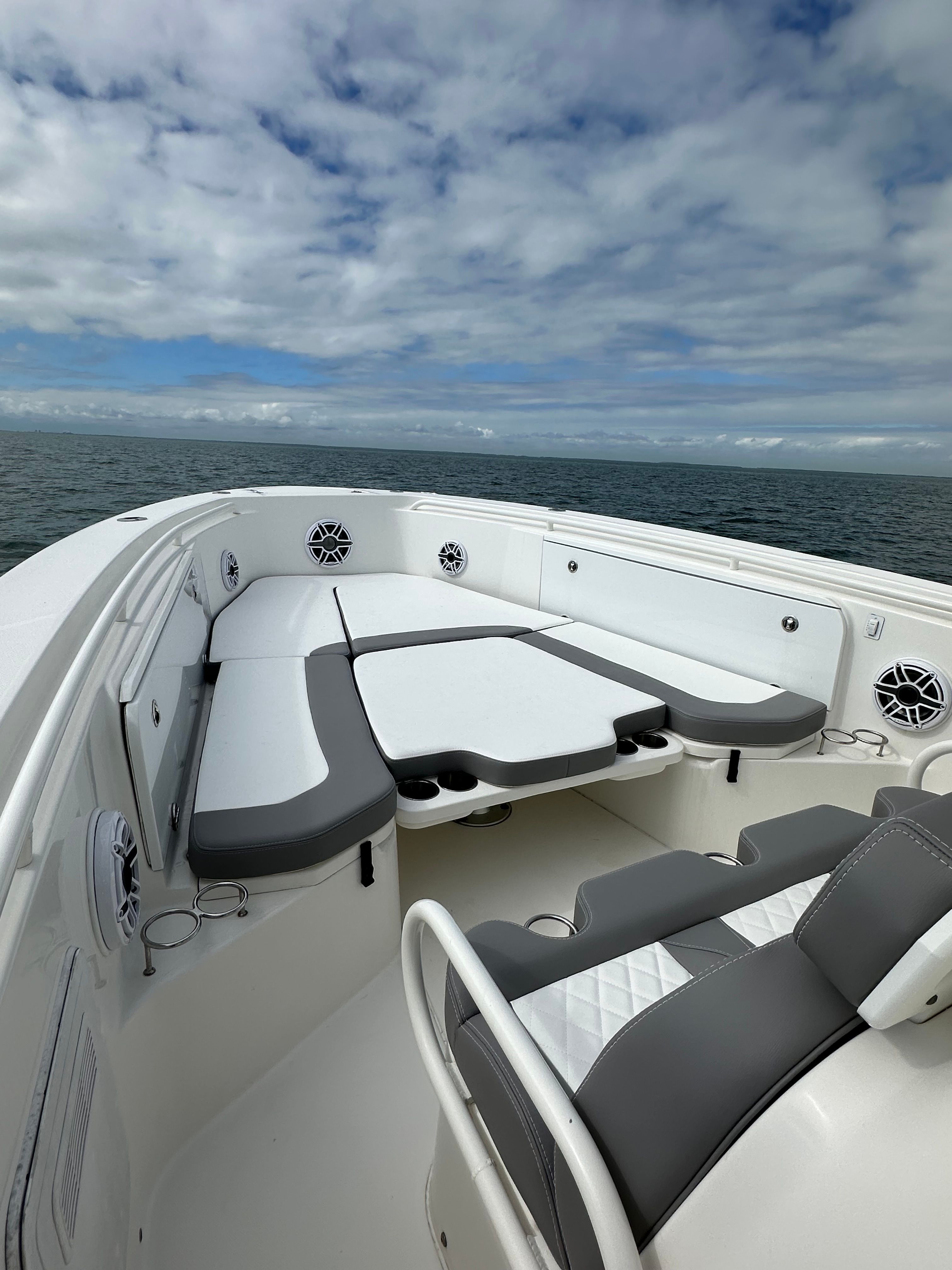 2009 Everglades 365 Center Console - 107