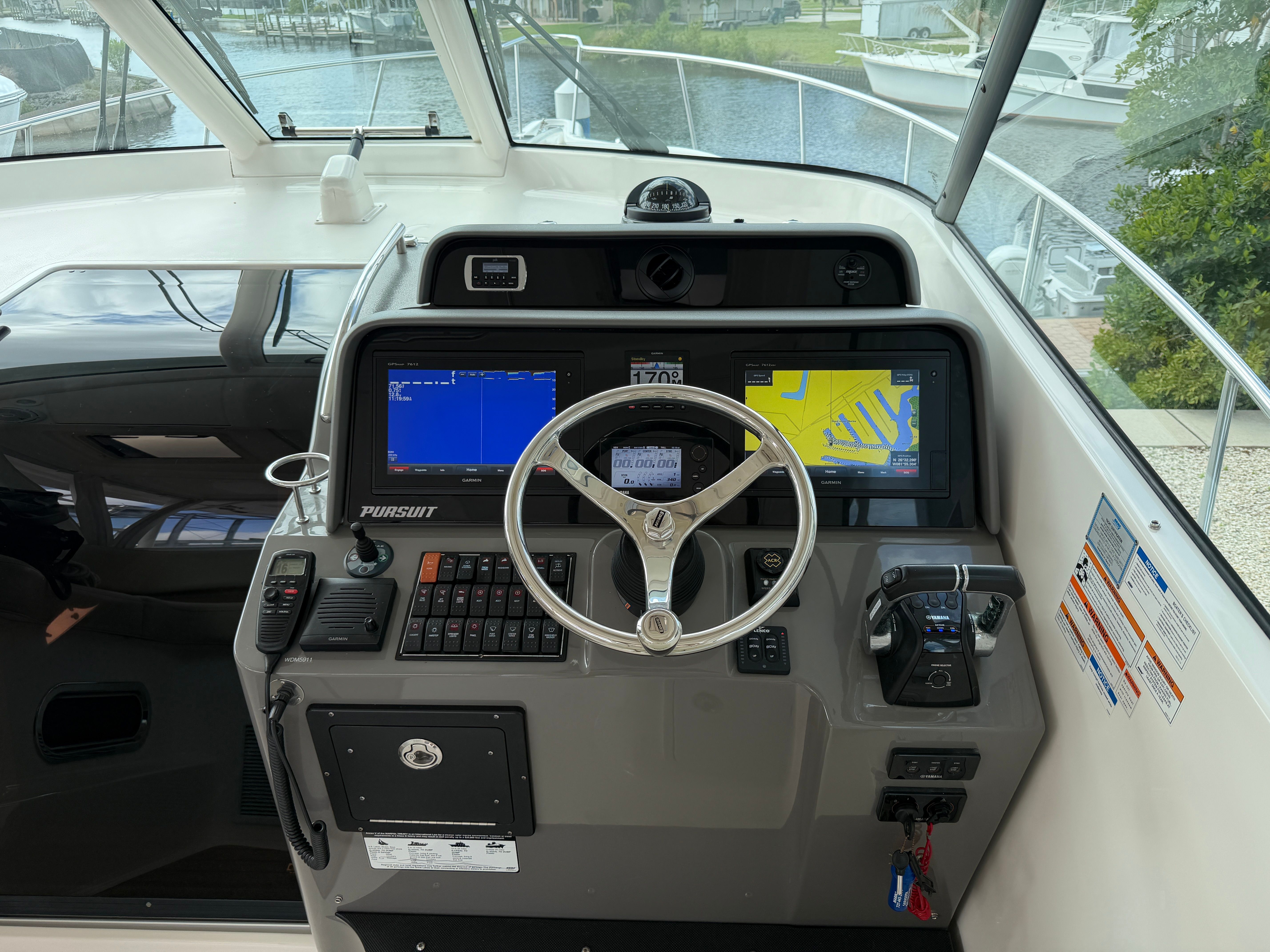 2017 Pursuit OS 385 Offshore - 31