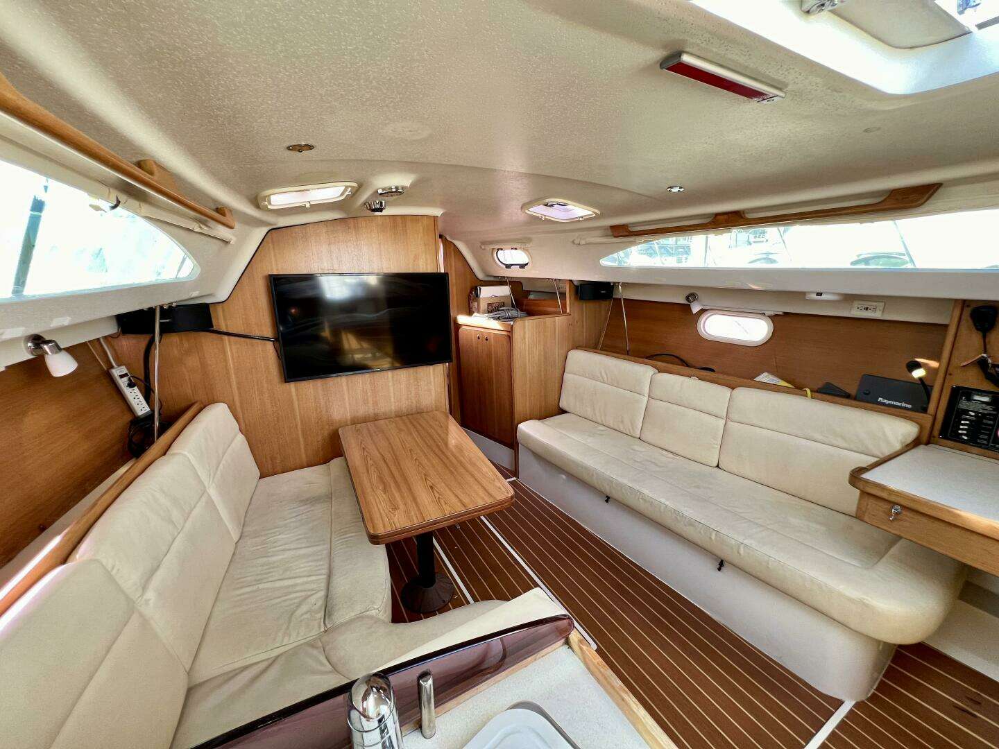 2007 Catalina 309 - Image 21