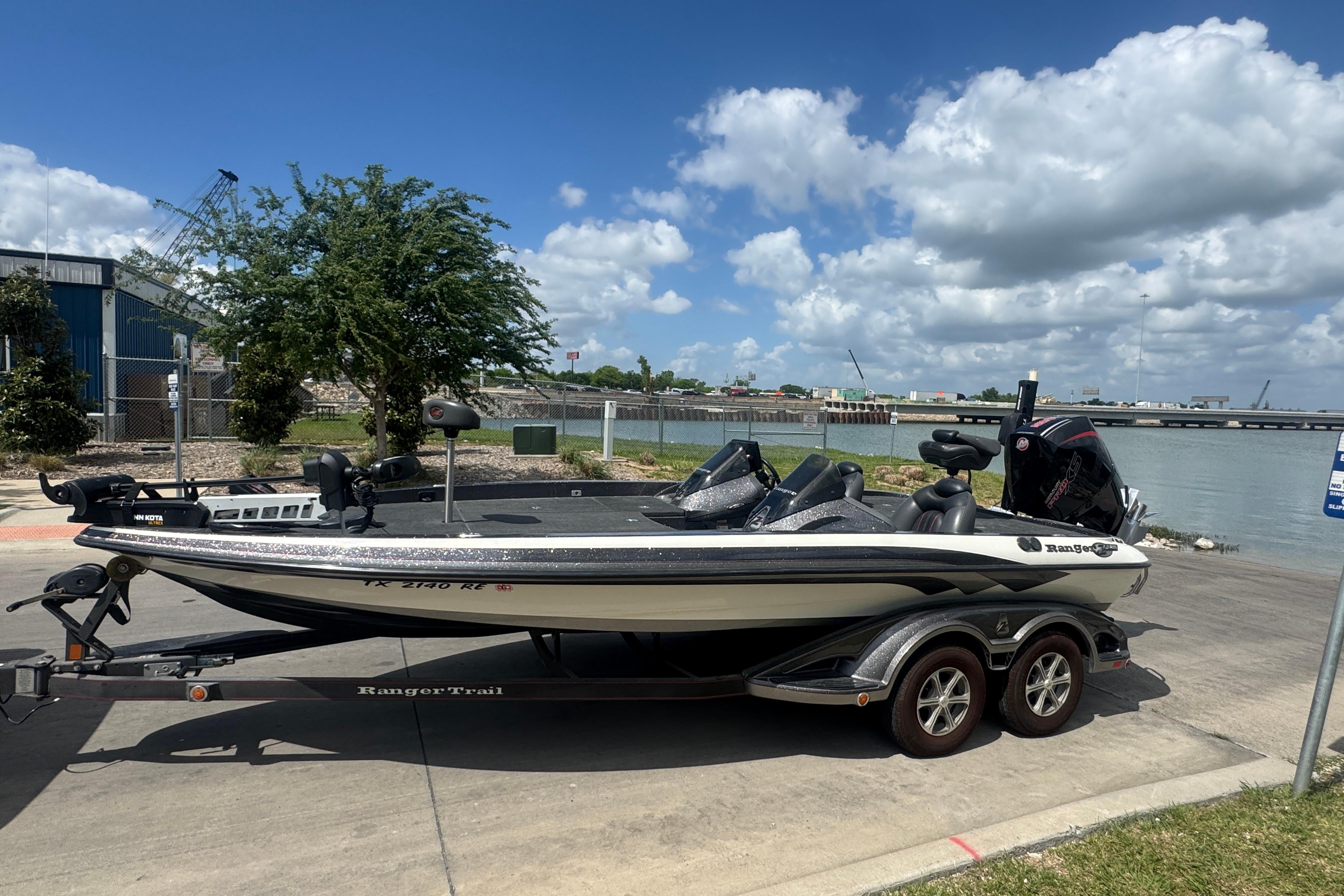 2010 Ranger Z521 Comanche